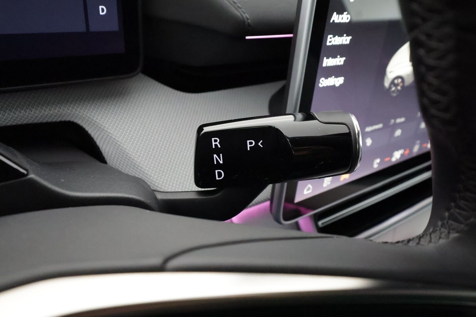 POLESTAR 4 2025 Long Range Dual Motor 400kW - | ILP | Lasikatto | ACC | H&K | HUD | 360 | Sporttipenkki Muistilla | Navi | Kaistavahti | Katveavustin | Keyless | Pilot&Plus | Merkkihuollettu |