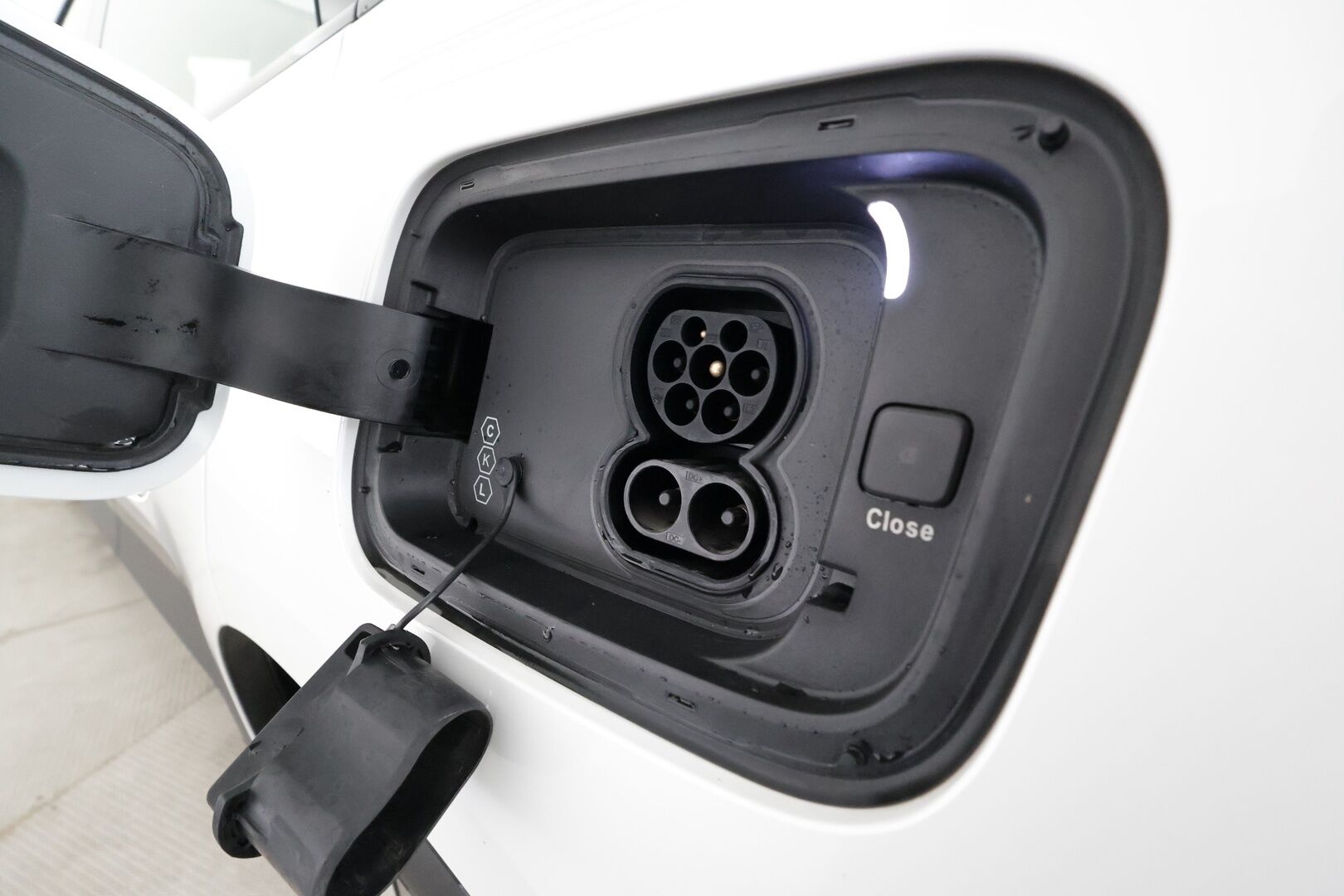 POLESTAR 4 2025 Long Range Dual Motor 400kW - | ILP | Lasikatto | ACC | H&K | HUD | 360 | Sporttipenkki Muistilla | Navi | Kaistavahti | Katveavustin | Keyless | Pilot&Plus | Merkkihuollettu |