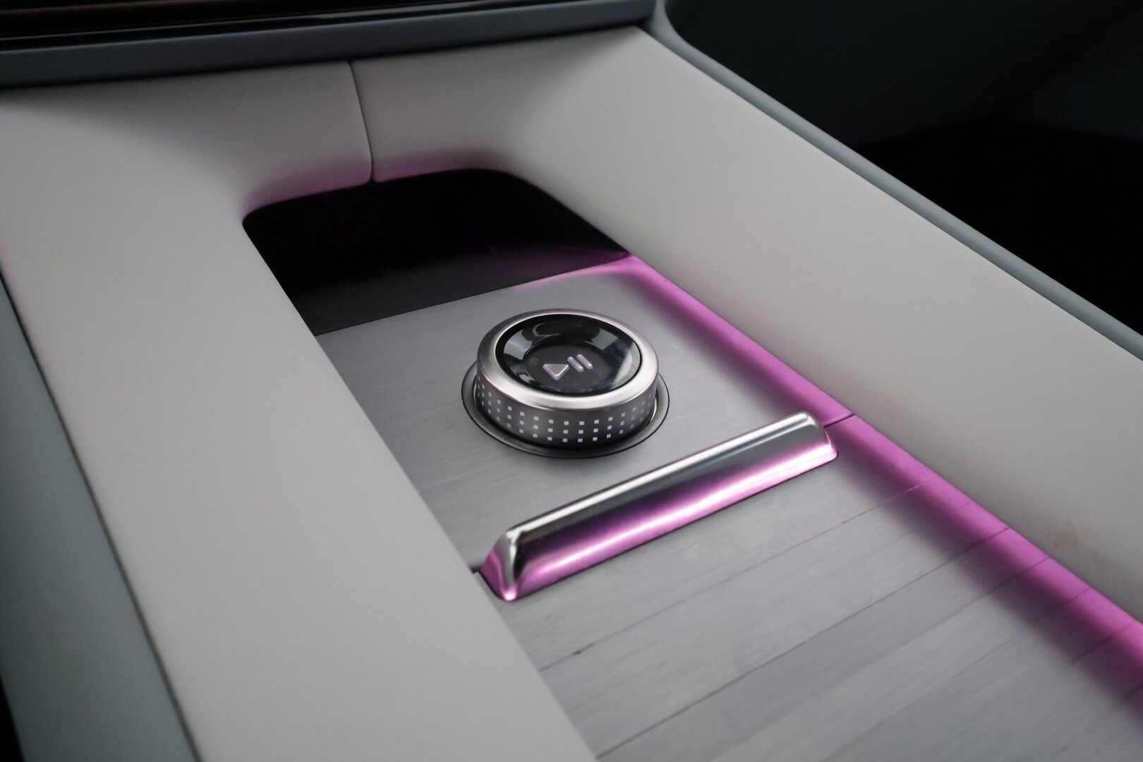 POLESTAR 4 2025 Long Range Dual Motor 400kW - | ILP | Lasikatto | ACC | H&K | HUD | 360 | Sporttipenkki Muistilla | Navi | Kaistavahti | Katveavustin | Keyless | Pilot&Plus | Merkkihuollettu |