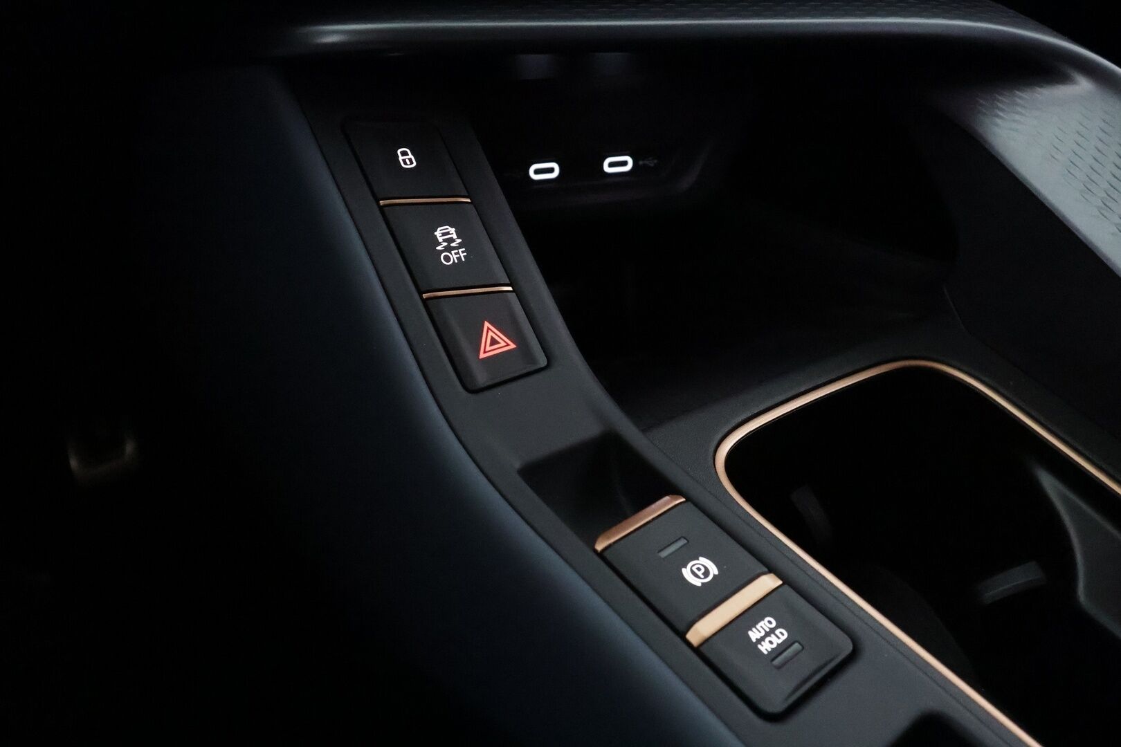 CUPRA TERRAMAR 2025 1.5 eTSI 110 kW MHEV DSG - | ACC | Pa-Lisälämmitin | Puolinahat | Matrix-LED | Ratinlämmitys | P.Kamera | Kahdet Renkaat |