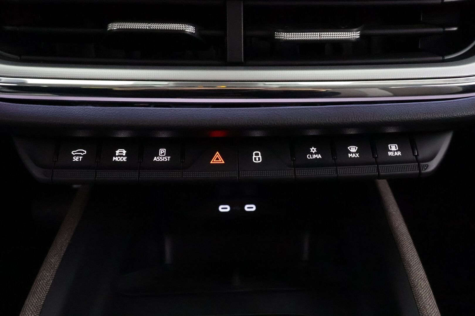 Skoda Enyaq 2021 60 Launch Edition iV - | ACC | ILP | Koukku | Matrix-LED | P.Kamera | Ratinlämmitys | Muistipenkki | Merkkihuollettu | Koti&Kauppalaturi |