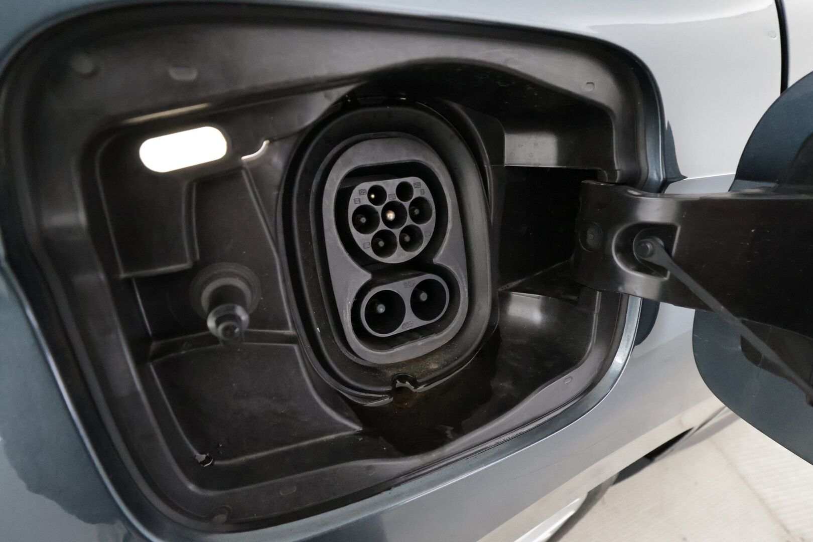 Skoda Enyaq 2021 60 Launch Edition iV - | ACC | ILP | Koukku | Matrix-LED | P.Kamera | Ratinlämmitys | Muistipenkki | Merkkihuollettu | Koti&Kauppalaturi |
