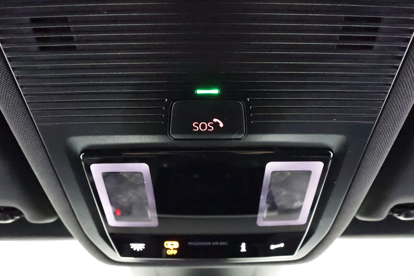 Skoda Enyaq 2023 Coupe 80x 4x4 iV - | ILP | Koukku | ACC | Lasikatto | Matrix-LED | HUD | Canton | P.Kamera | Crystal Mask | Muistipenkit | Navi | Kaistavahti | Keyless | Merkkihuollot | 