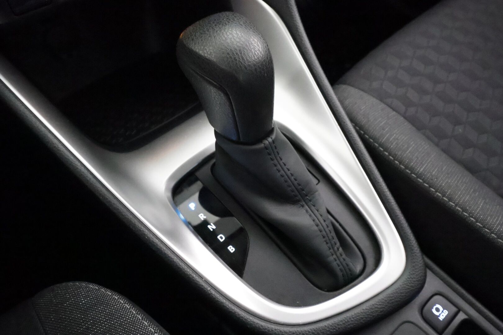 Toyota Yaris 2022 1,5 Hybrid Active - | ACC | P.Kamera | Kaukovaloautomatiikka | Navi | Kaistavahti | Apple&Android | Merkkihuollot | - KORKO VAIN 3,99 %