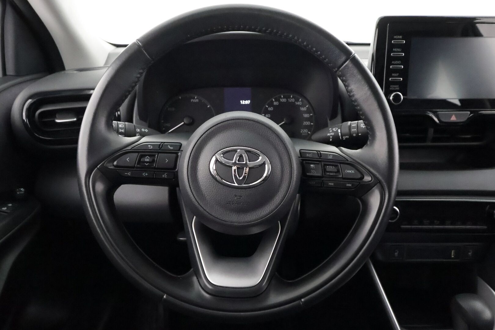 Toyota Yaris 2022 1,5 Hybrid Active - | ACC | P.Kamera | Kaukovaloautomatiikka | Navi | Kaistavahti | Apple&Android | Merkkihuollot |