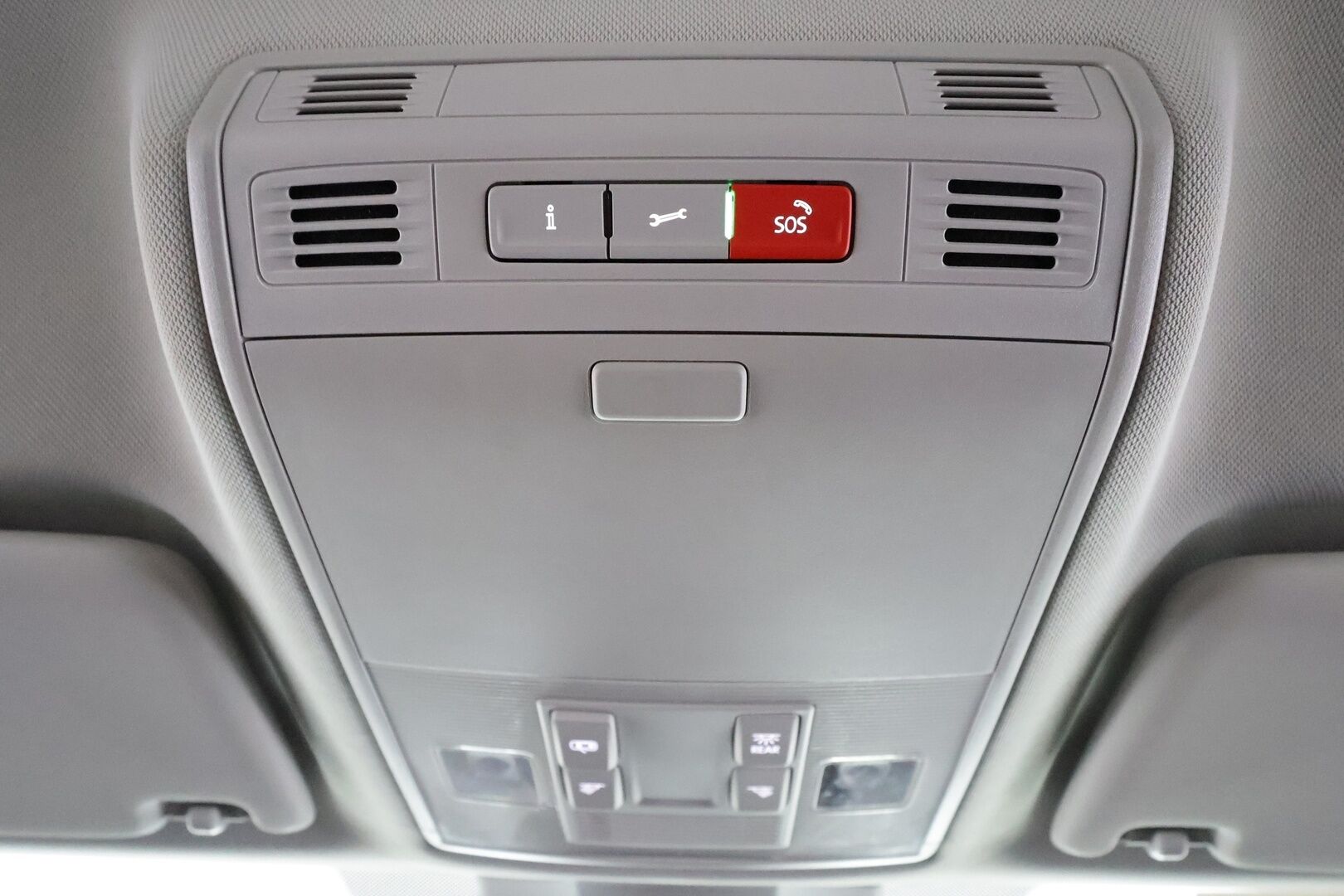 Skoda Superb 2024 Combi 1,5 TSI ACT Active - | Koukku | ACC | LED | P.Tutkat | Muistipenkki | Keyless | Facelift | Digimittaristo | Merkkihuollot |