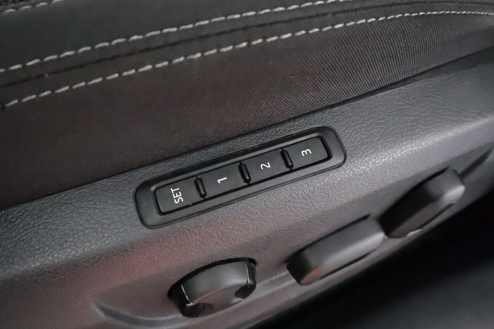Skoda Superb 2024 Combi 1,5 TSI ACT Active - | Koukku | ACC | LED | P.Tutkat | Muistipenkki | Keyless | Facelift | Digimittaristo | Merkkihuollot |