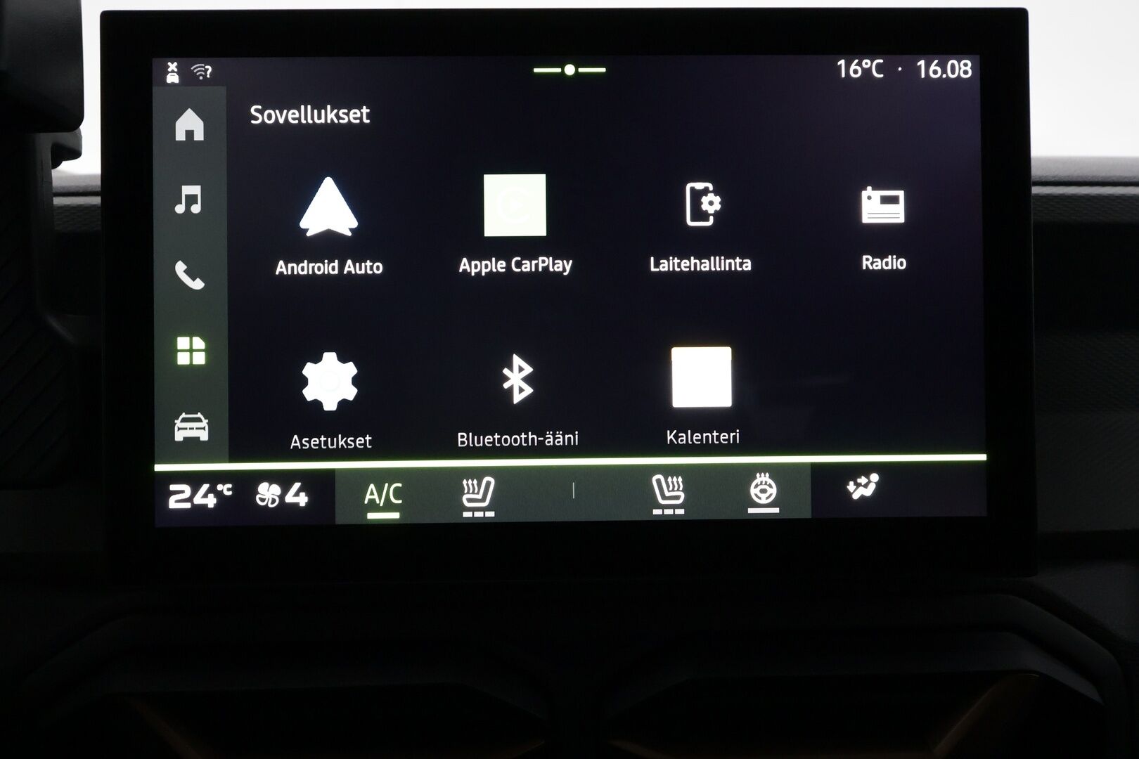 DACIA DUSTER 2024 TCe 130 4x4 Extreme - | Vakkari | Koukku | Digimittaristo | P.Kamera | LED | Puolinahat | Apple&Android |