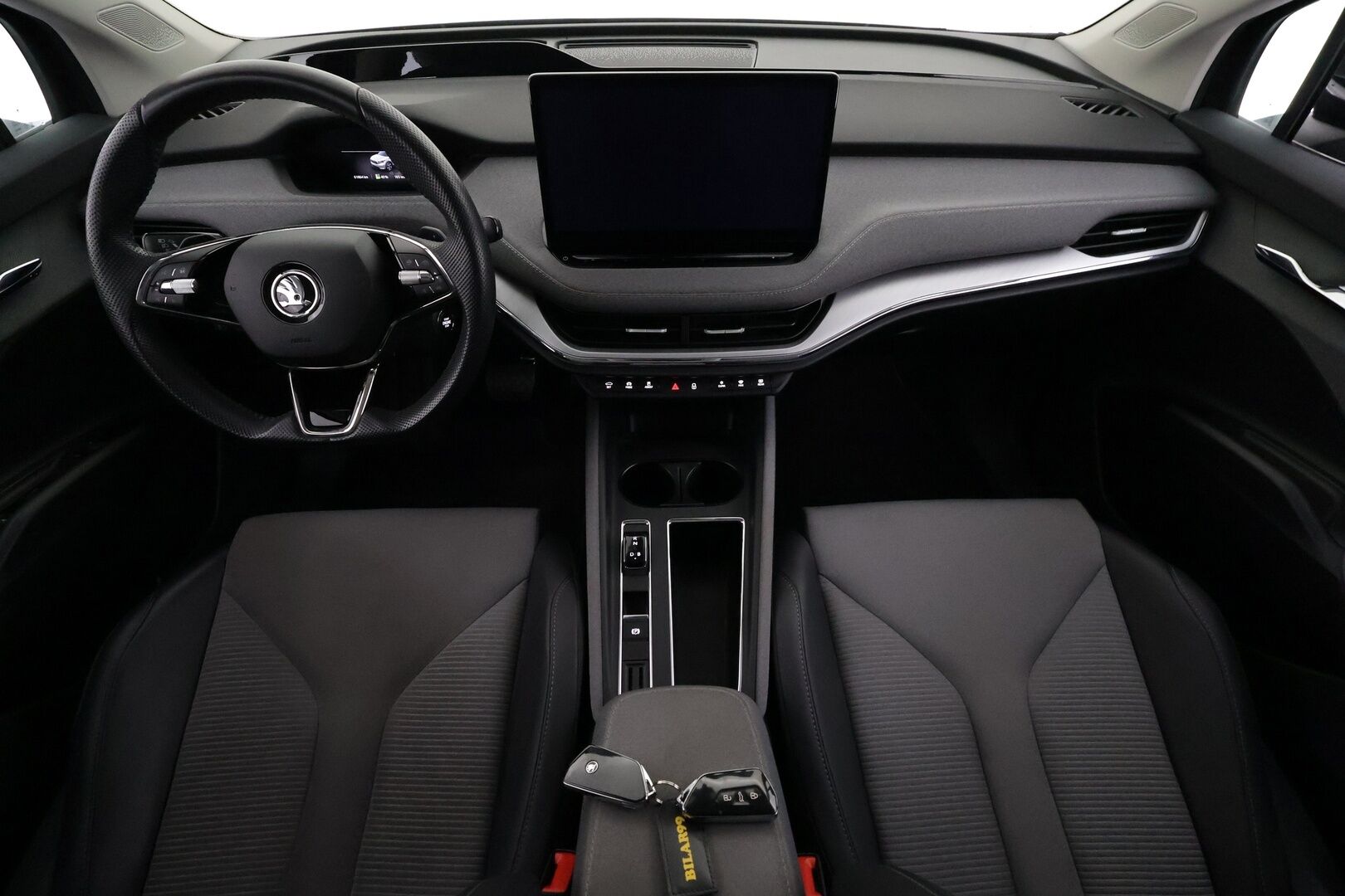 SKODA ENYAQ 2023 80 iV - | ACC | ILP | Matrix-LED  | Hierova muistipenkki | Puolinahat | P.Kamera | Canton | Keyless | Apple&Android | Merkkihuollettu | Kahdet Renkaat |