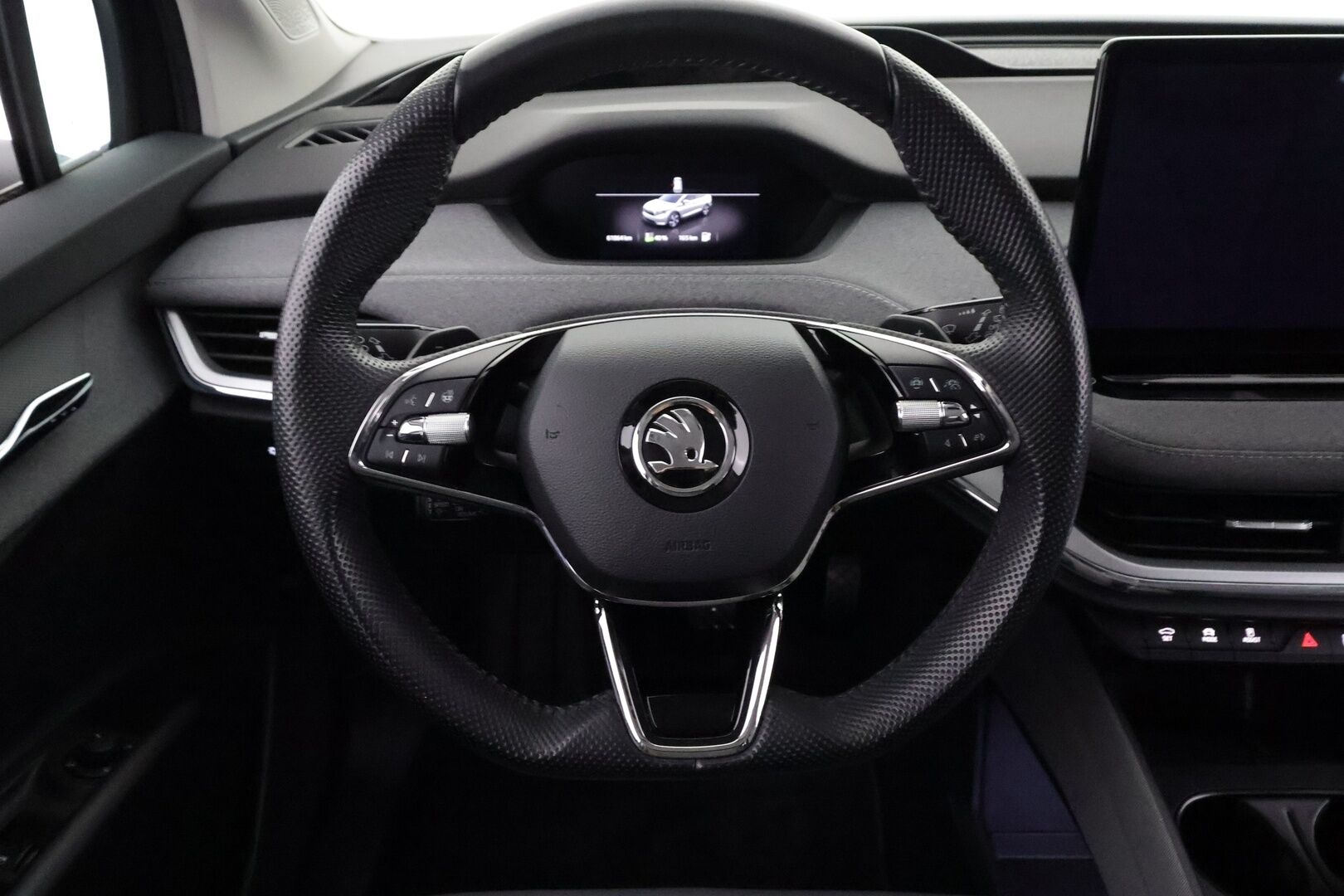 SKODA ENYAQ 2023 80 iV - | ACC | ILP | Matrix-LED  | Hierova muistipenkki | Puolinahat | P.Kamera | Canton | Keyless | Apple&Android | Merkkihuollettu | Kahdet Renkaat |