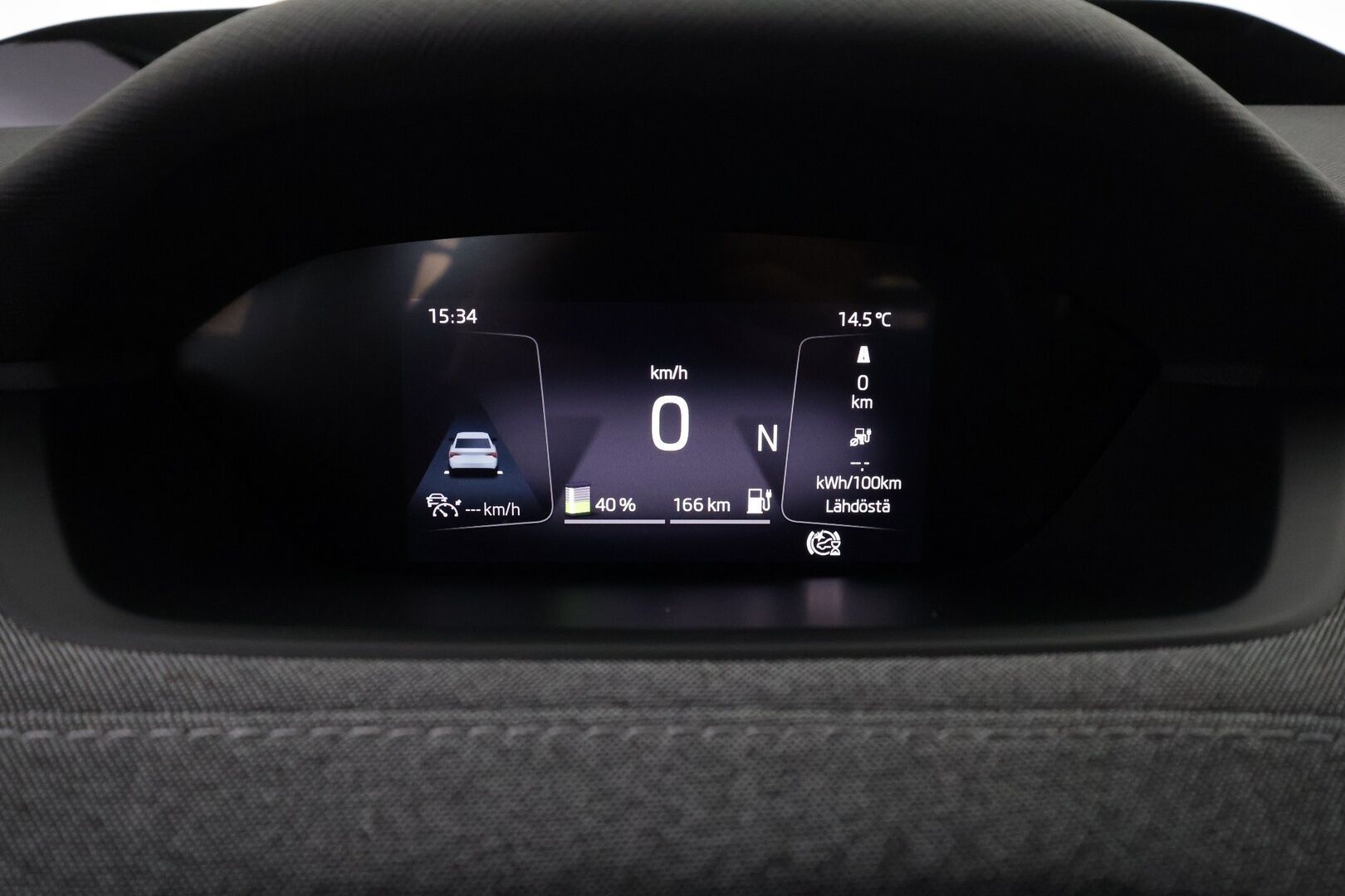 SKODA ENYAQ 2023 80 iV - | ACC | ILP | Matrix-LED  | Hierova muistipenkki | Puolinahat | P.Kamera | Canton | Keyless | Apple&Android | Merkkihuollettu | Kahdet Renkaat |