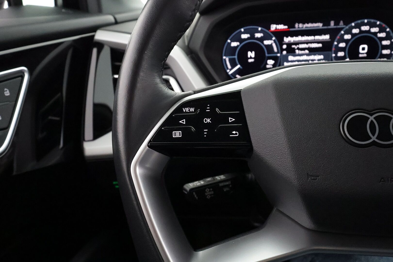 AUDI Q4 E-TRON 2023 50 E-Tron Quattro  - | ACC | ILP | Koukku | Matrix-LED | P.Kamera | Navi | Sporttipenkit | Digimittaristo | Merkkihuollettu | Kahdet Renkaat |
