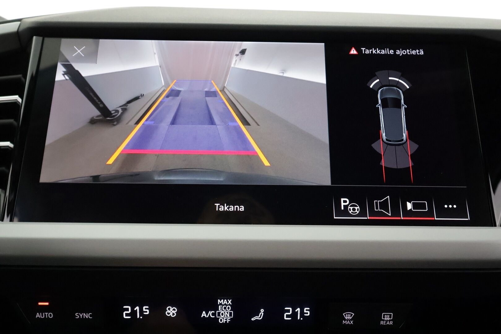 AUDI Q4 E-TRON 2023 50 E-Tron Quattro  - | ACC | ILP | Koukku | Matrix-LED | P.Kamera | Navi | Sporttipenkit | Digimittaristo | Merkkihuollettu | Kahdet Renkaat |