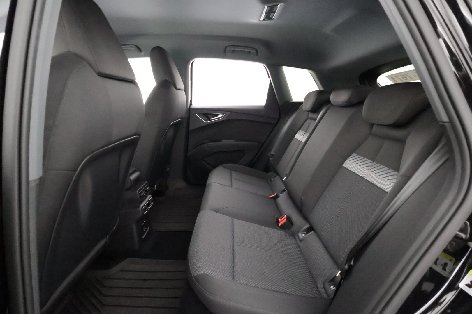 AUDI Q4 E-TRON 2023 50 E-Tron Quattro  - | ACC | ILP | Koukku | Matrix-LED | P.Kamera | Navi | Sporttipenkit | Digimittaristo | Merkkihuollettu | Kahdet Renkaat |