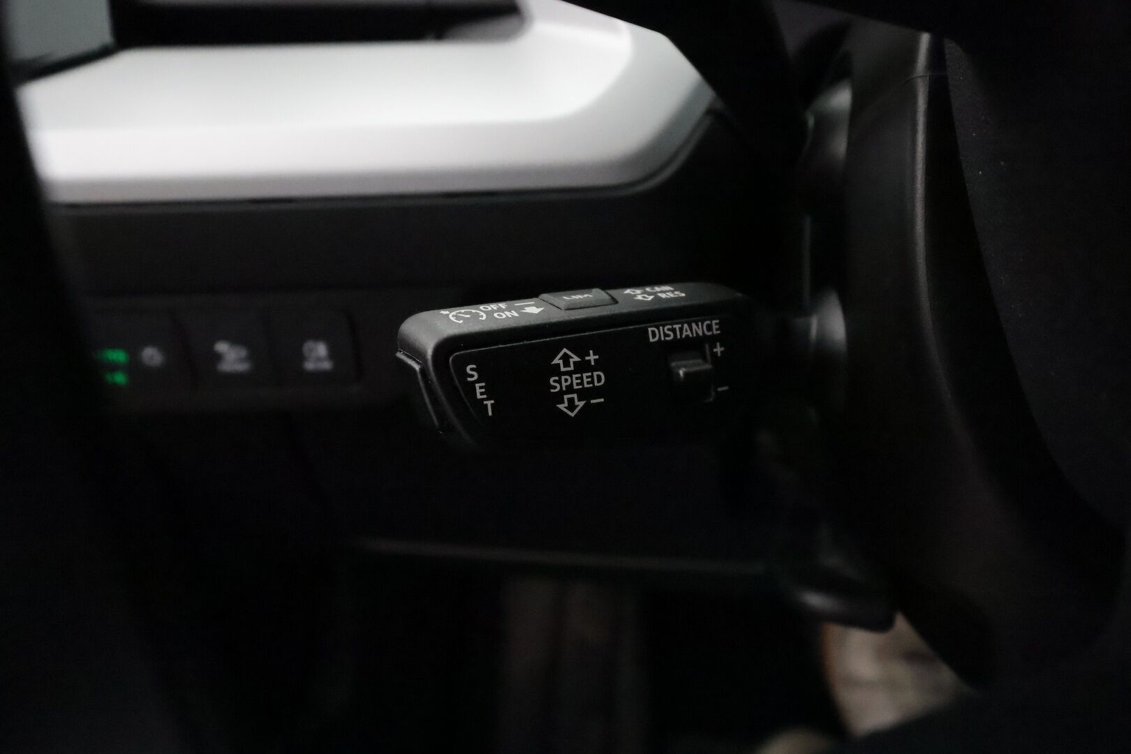 AUDI Q4 E-TRON 2023 50 E-Tron Quattro  - | ACC | ILP | Koukku | Matrix-LED | P.Kamera | Navi | Sporttipenkit | Digimittaristo | Merkkihuollettu | Kahdet Renkaat |