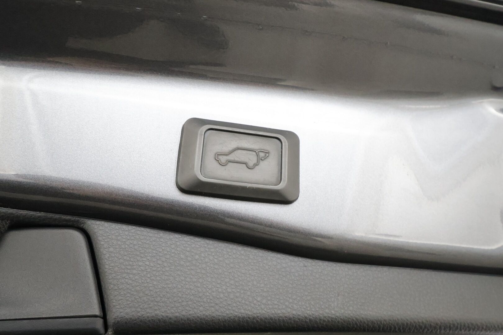 TOYOTA RAV4 2020 2,5 Hybrid AWD-i Premium - | JBL | Koukku | ACC | Muistipenkki | LED | 360 | Kaistavahti | Katveavustin | Keyless | 