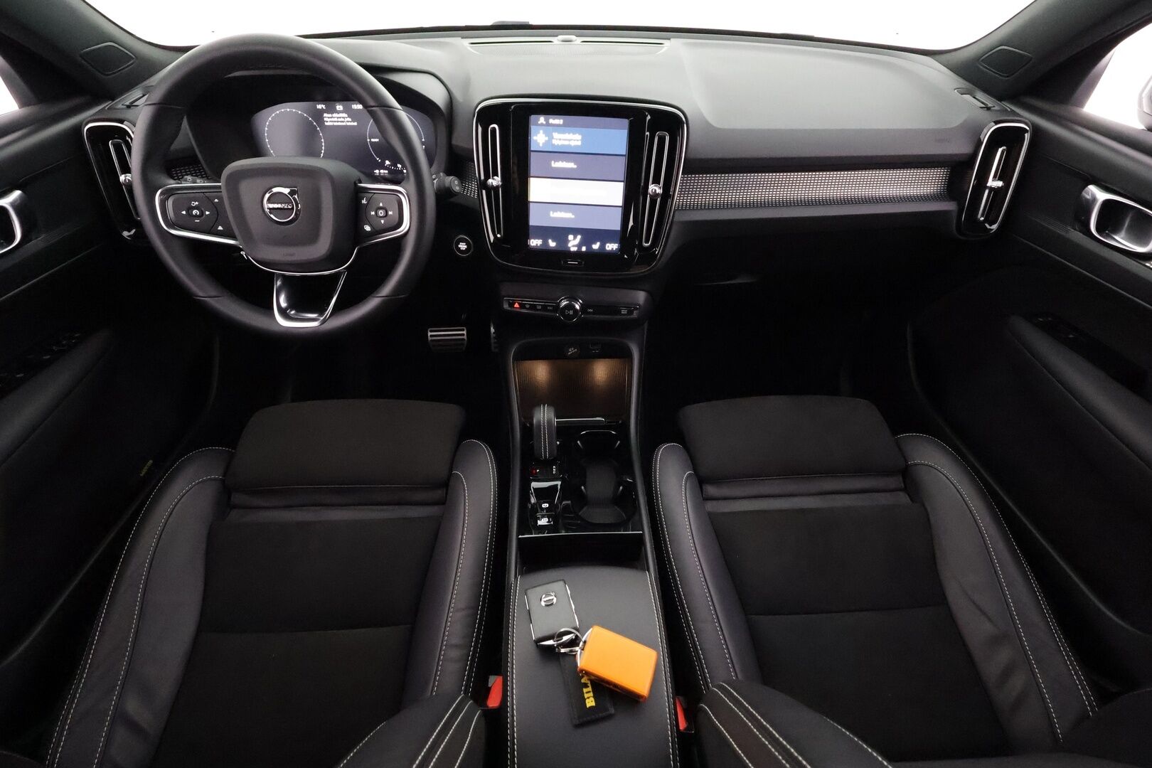 Volvo XC40 2022 T4 TwE R-Design Edition aut - | ACC | LED | P.Kamera | Lisälämmitin | Sporttipenkit | Kaistavahti | Navi | Keyless | Apple&Android | Merkkihuollot | 