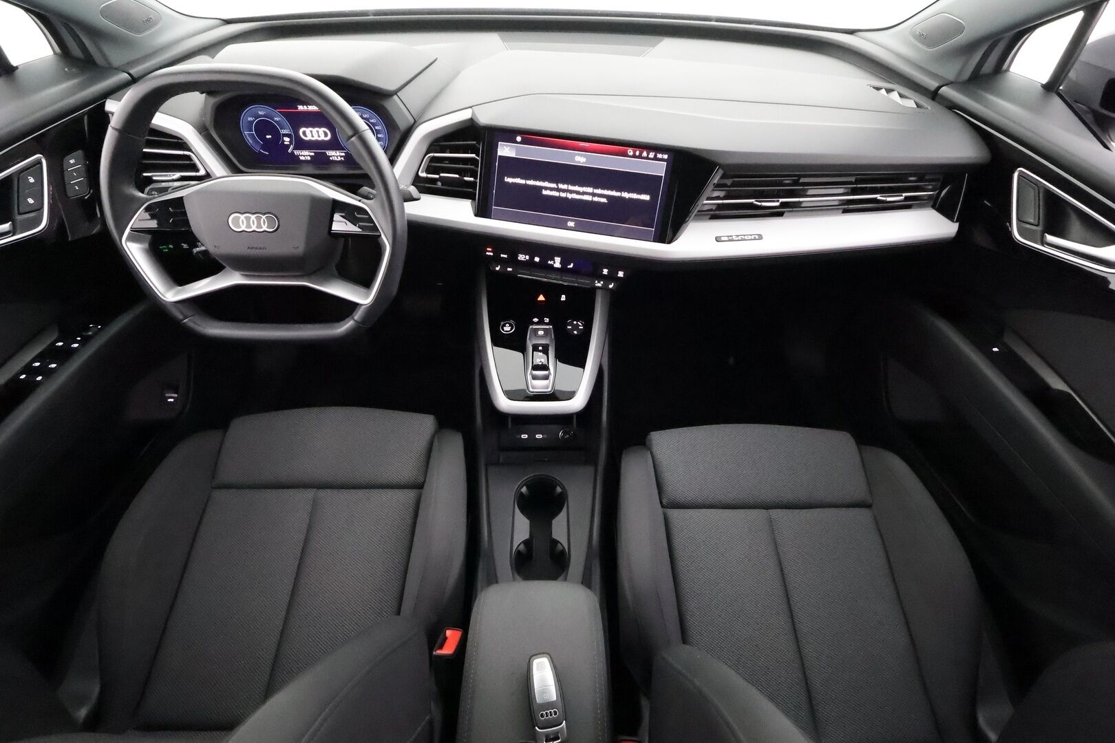 AUDI Q4 E-TRON 2024 45e-tron Quattro Proline - | ACC | ILP | Koukku | Matrix-LED | Sonos | muistipenkki | P.Kamera | Sporttipenkit | Apple&Android | Merkkihuollettu | Kahdet renkaat |