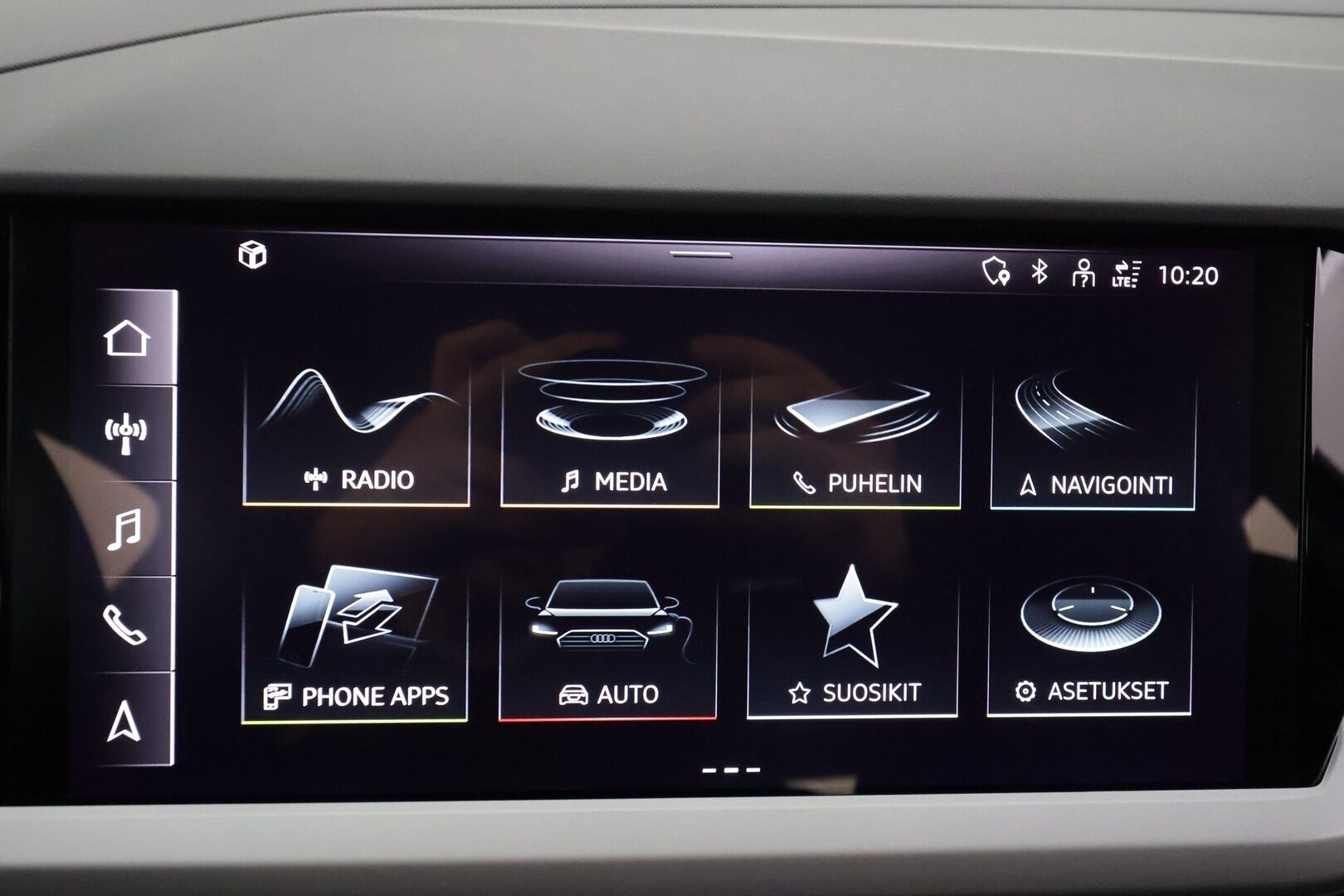 AUDI Q4 E-TRON 2024 45e-tron Quattro Proline - | ACC | ILP | Koukku | Matrix-LED | Sonos | muistipenkki | P.Kamera | Sporttipenkit | Apple&Android | Merkkihuollettu | Kahdet renkaat |
