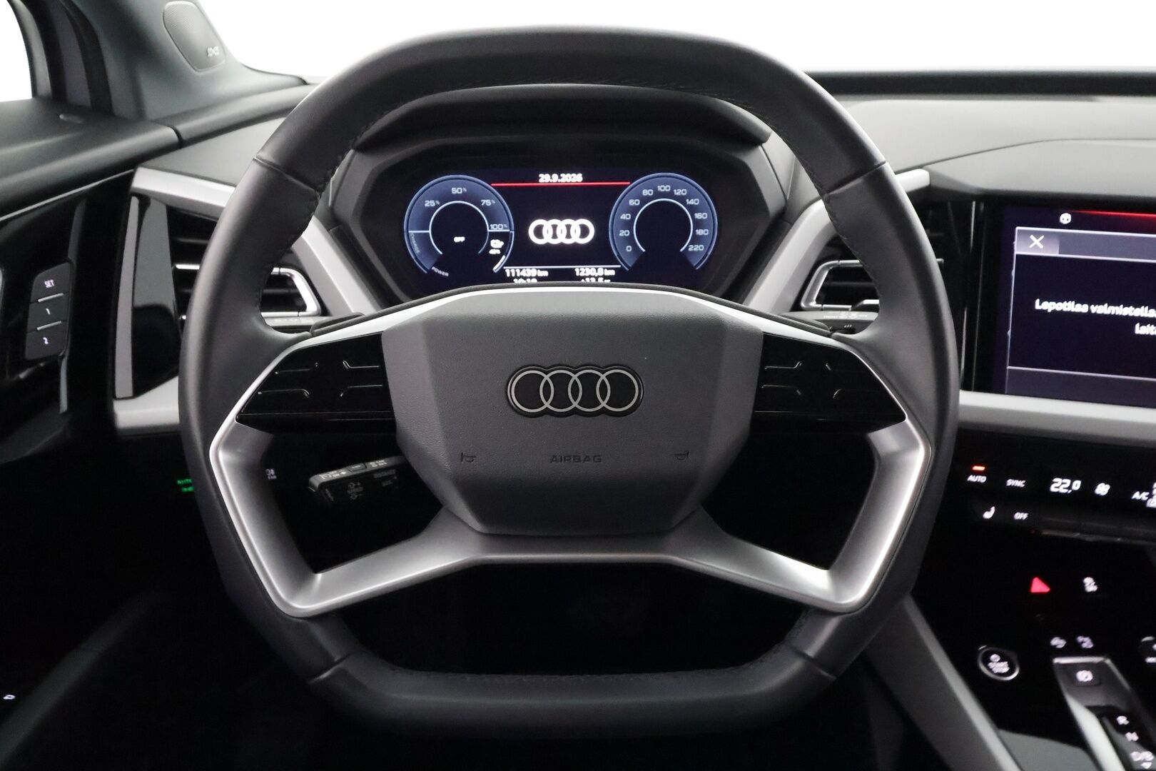 AUDI Q4 E-TRON 2024 45e-tron Quattro Proline - | ACC | ILP | Koukku | Matrix-LED | Sonos | muistipenkki | P.Kamera | Sporttipenkit | Apple&Android | Merkkihuollettu | Kahdet renkaat |