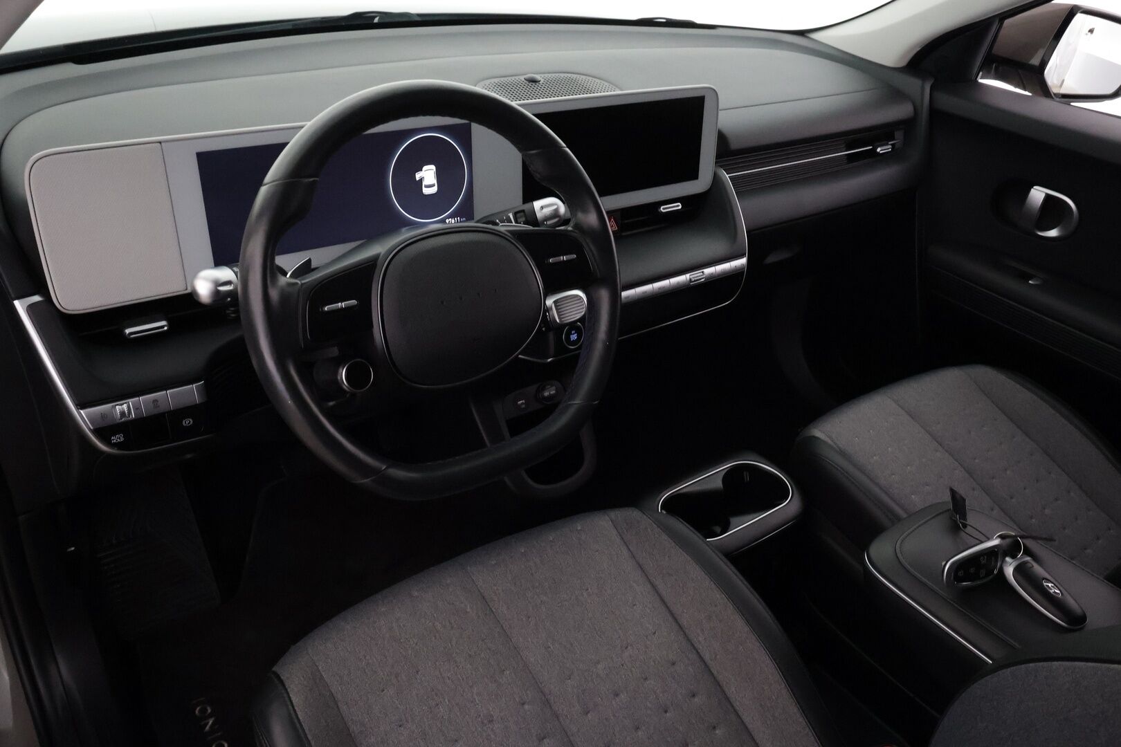 HYUNDAI IONIQ 5 2022 73 kWh 305 hv AWD Style - | ACC | ILP | Koukku | Sähköpenkit | LED | Widescreen | P.Kamera | Puolinahat | Ratinlämmitys | 