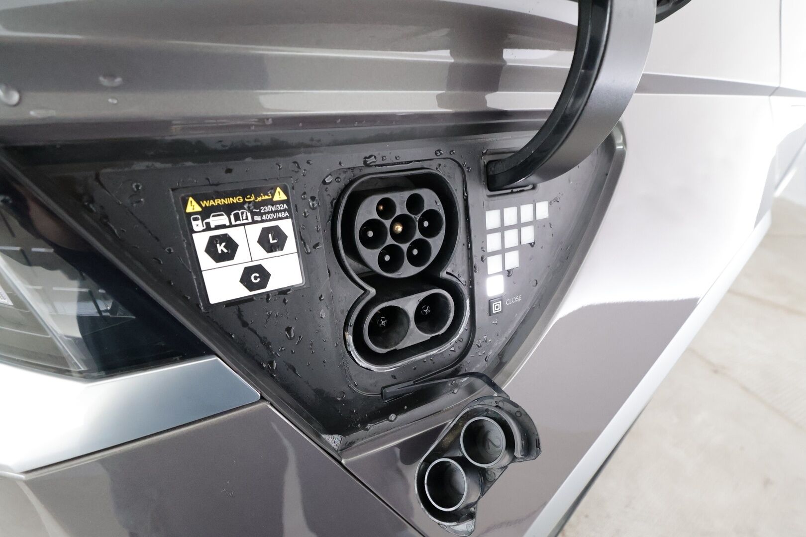 HYUNDAI IONIQ 5 2022 73 kWh 305 hv AWD Style - | ACC | ILP | Koukku | Sähköpenkit | LED | Widescreen | P.Kamera | Puolinahat | Ratinlämmitys | 
