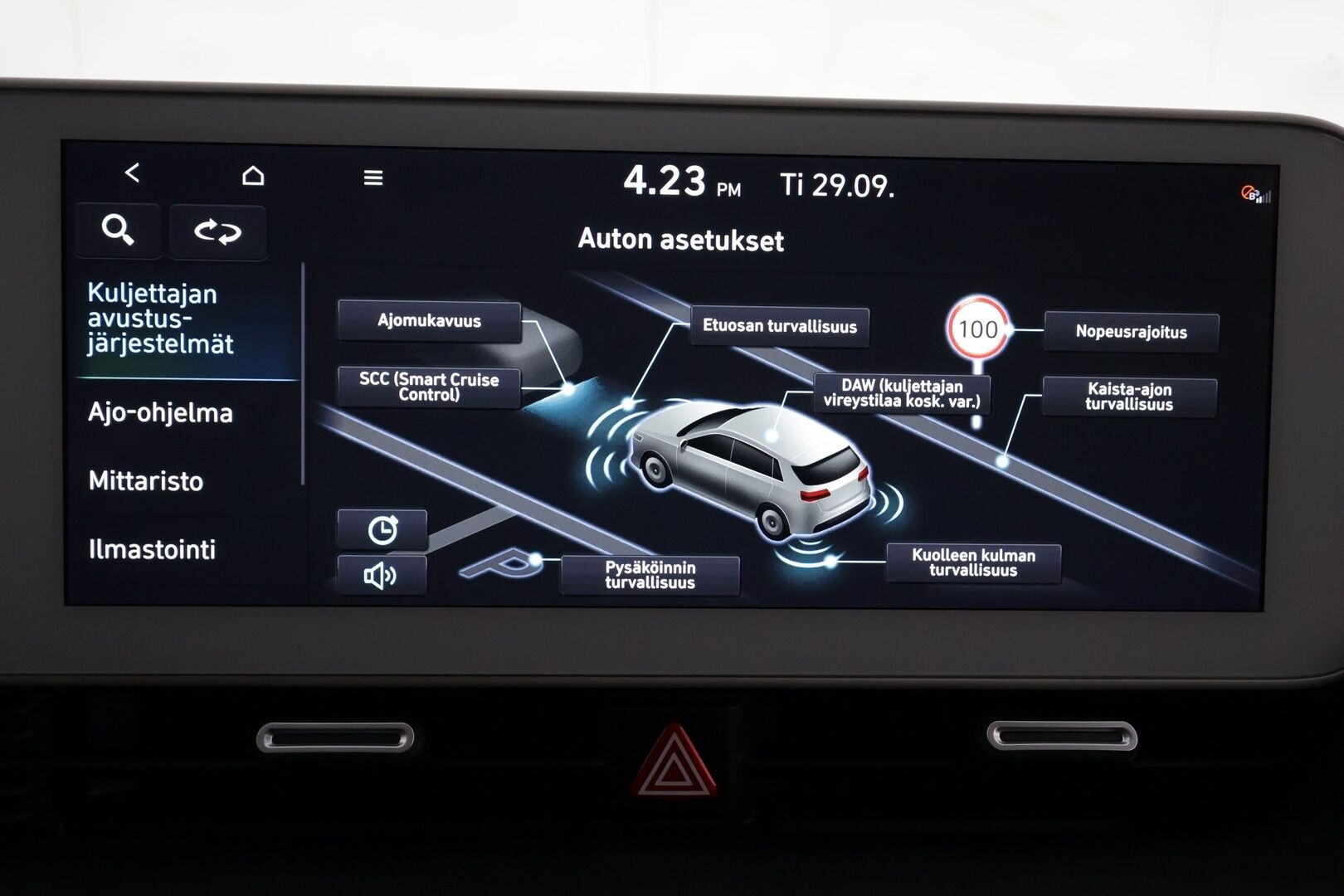 HYUNDAI IONIQ 5 2022 73 kWh 305 hv AWD Style - | ACC | ILP | Koukku | Sähköpenkit | LED | Widescreen | P.Kamera | Puolinahat | Ratinlämmitys | 