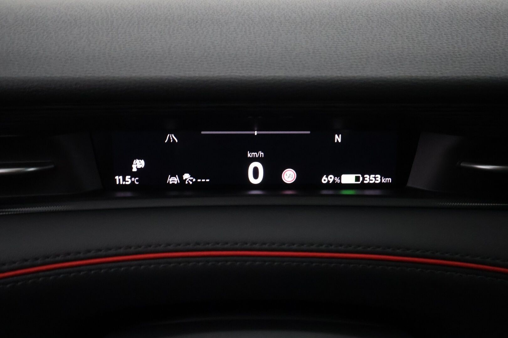 VOLKSWAGEN ID.7 2026 Tourer GTX 4Motion 250kW - | ACC | ILP | Koukku | Smart Glass | Matrix-LED | Hierovat&Ilmastoidut Muistipenkit | H/K | HUD | 360-Kamera  | Merkkihuollettu |