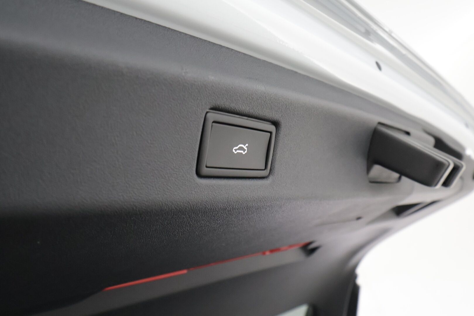 VOLKSWAGEN ID.7 2026 Tourer GTX 4Motion 250kW - | ACC | ILP | Koukku | Smart Glass | Matrix-LED | Hierovat&Ilmastoidut Muistipenkit | H/K | HUD | 360-Kamera  | Merkkihuollettu |