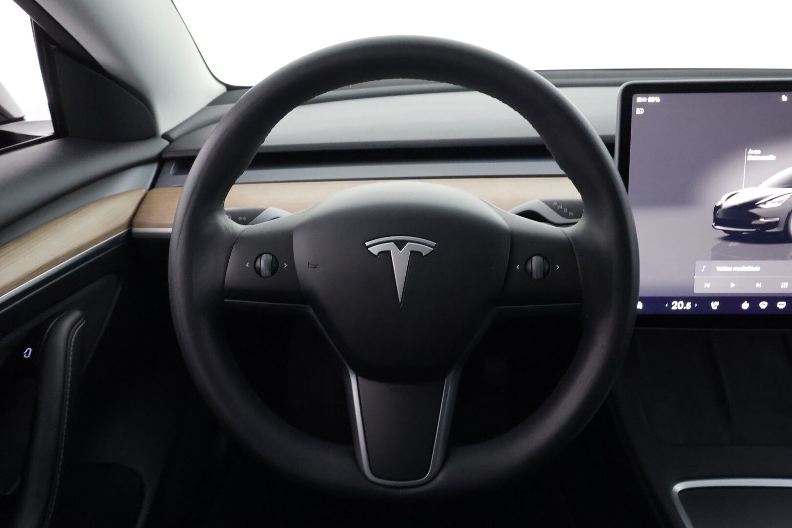 Tesla Model 3 2023 RWD - | ILP | Koukku | ACC | Matrix-LED | P.Kamera | Lasikatto | Muistipenkki | Premium Speakers | Navi | Kaistavahti | Keyless | Kahdet renkaat |