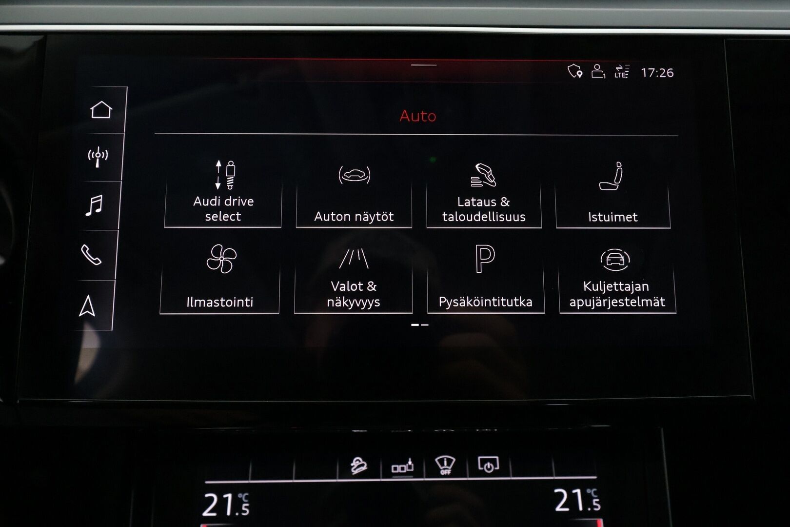 AUDI E-TRON 2020 55 Quattro - | ACC | Lisälämmitin | HUD | Muistipenkki | Matrix-LED | Panorama | Apple&Android | merkkihuollettu |