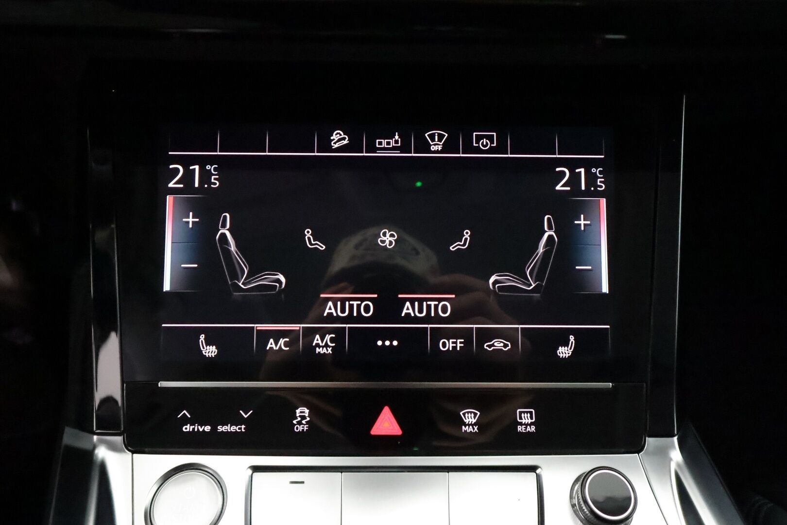 AUDI E-TRON 2020 55 Quattro - | ACC | Lisälämmitin | HUD | Muistipenkki | Matrix-LED | Panorama | Apple&Android | merkkihuollettu |