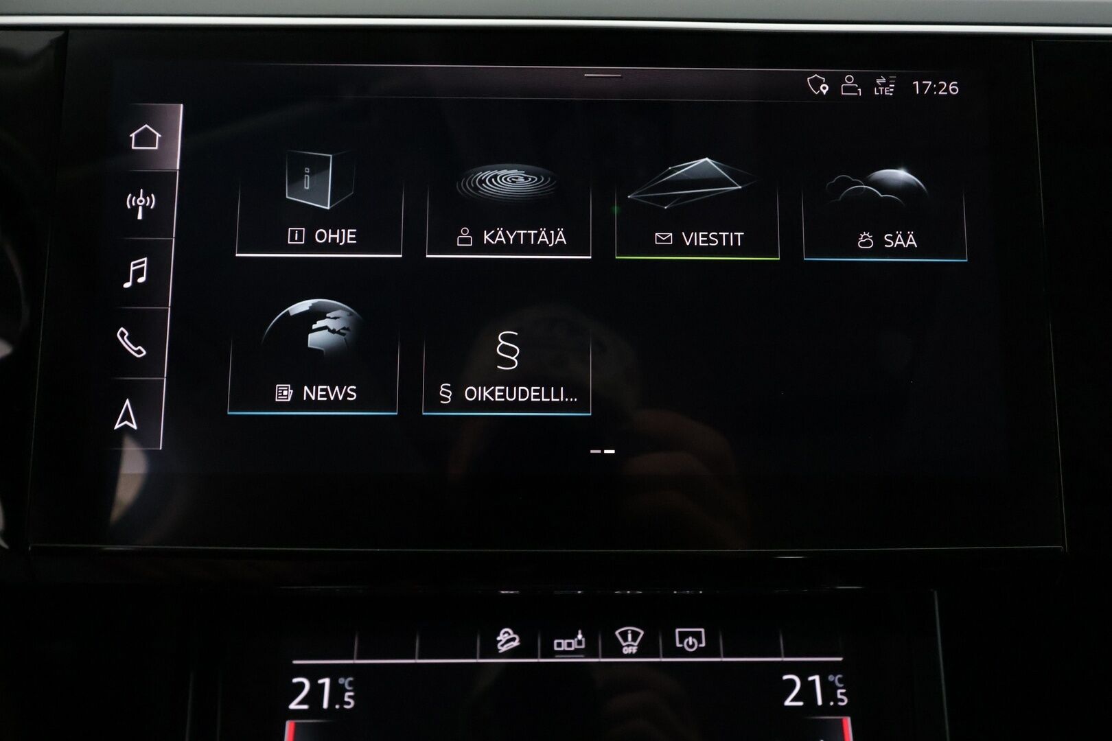 AUDI E-TRON 2020 55 Quattro - | ACC | Lisälämmitin | HUD | Muistipenkki | Matrix-LED | Panorama | Apple&Android | merkkihuollettu |