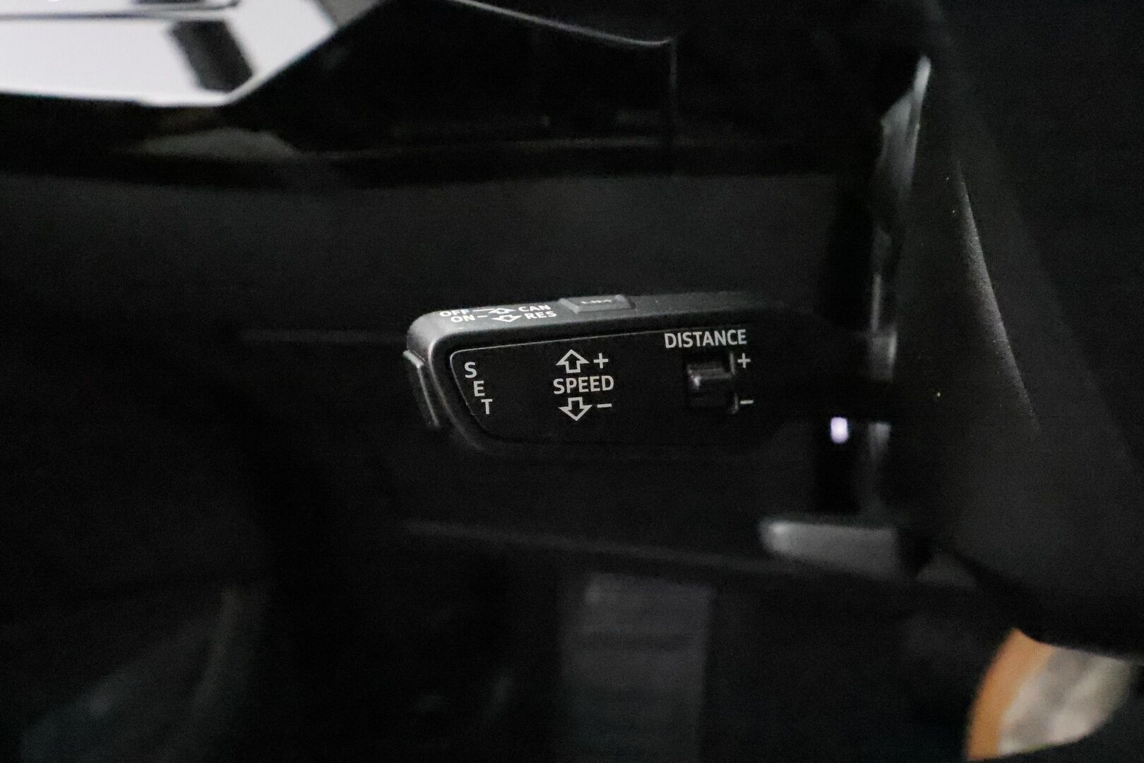 AUDI E-TRON 2020 55 Quattro - | ACC | Lisälämmitin | HUD | Muistipenkki | Matrix-LED | Panorama | Apple&Android | merkkihuollettu |