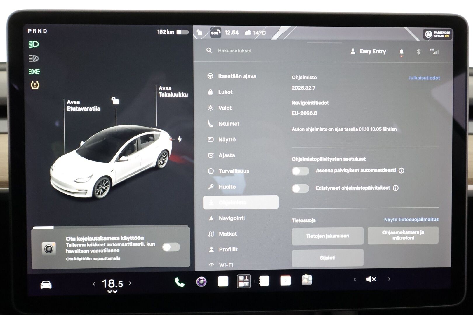 Tesla Model 3 2021 Standard Range Plus - | ILP | ACC | Lasikatto | Matrix-LED | P.Kamera | Muistipenkki | Premium Speakers | Navi | Kaistavahti | Keyless | 2x Latauskaapelit | Kahdet renkaat |