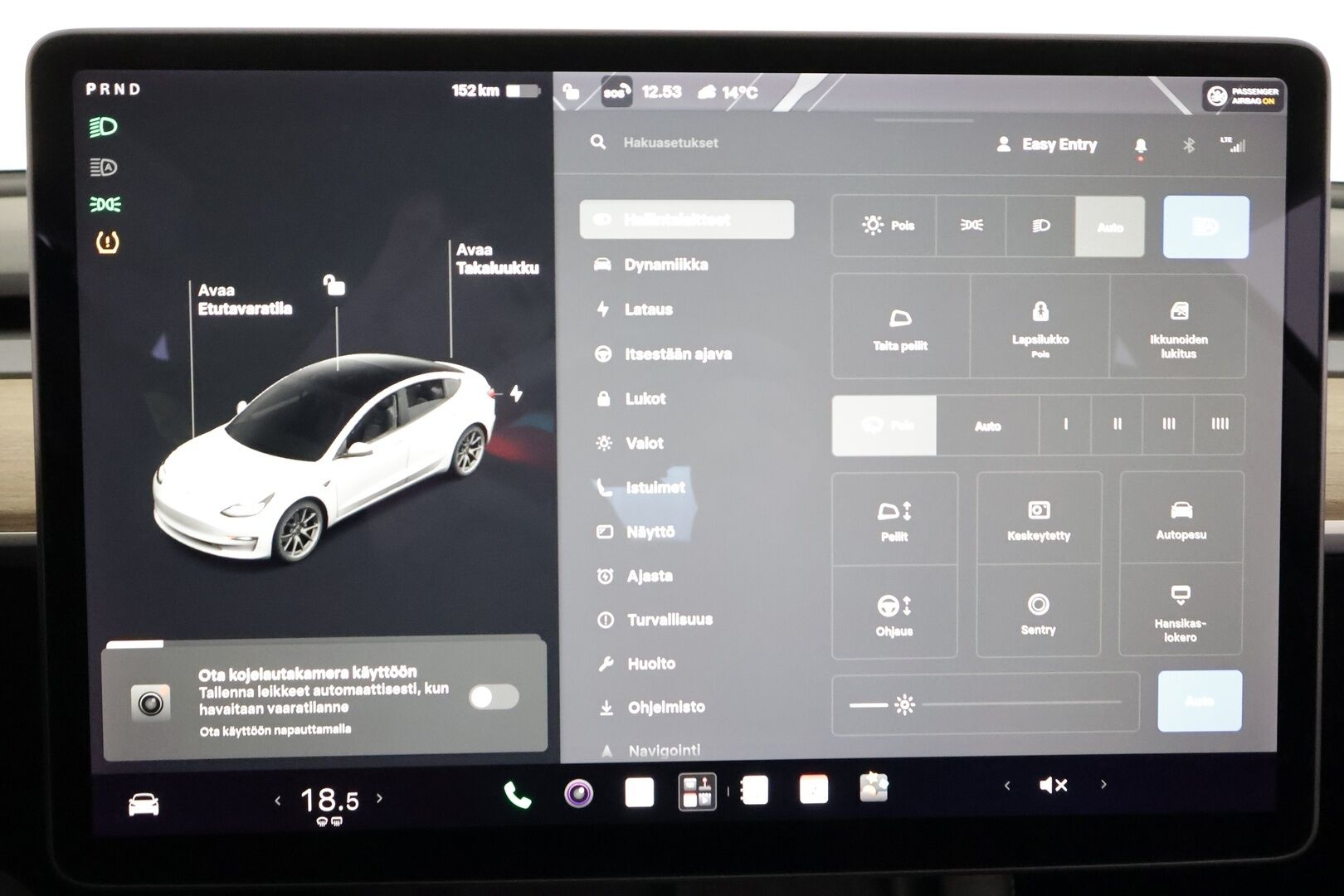 Tesla Model 3 2021 Standard Range Plus - | ILP | ACC | Lasikatto | Matrix-LED | P.Kamera | Muistipenkki | Premium Speakers | Navi | Kaistavahti | Keyless | 2x Latauskaapelit | Kahdet renkaat |