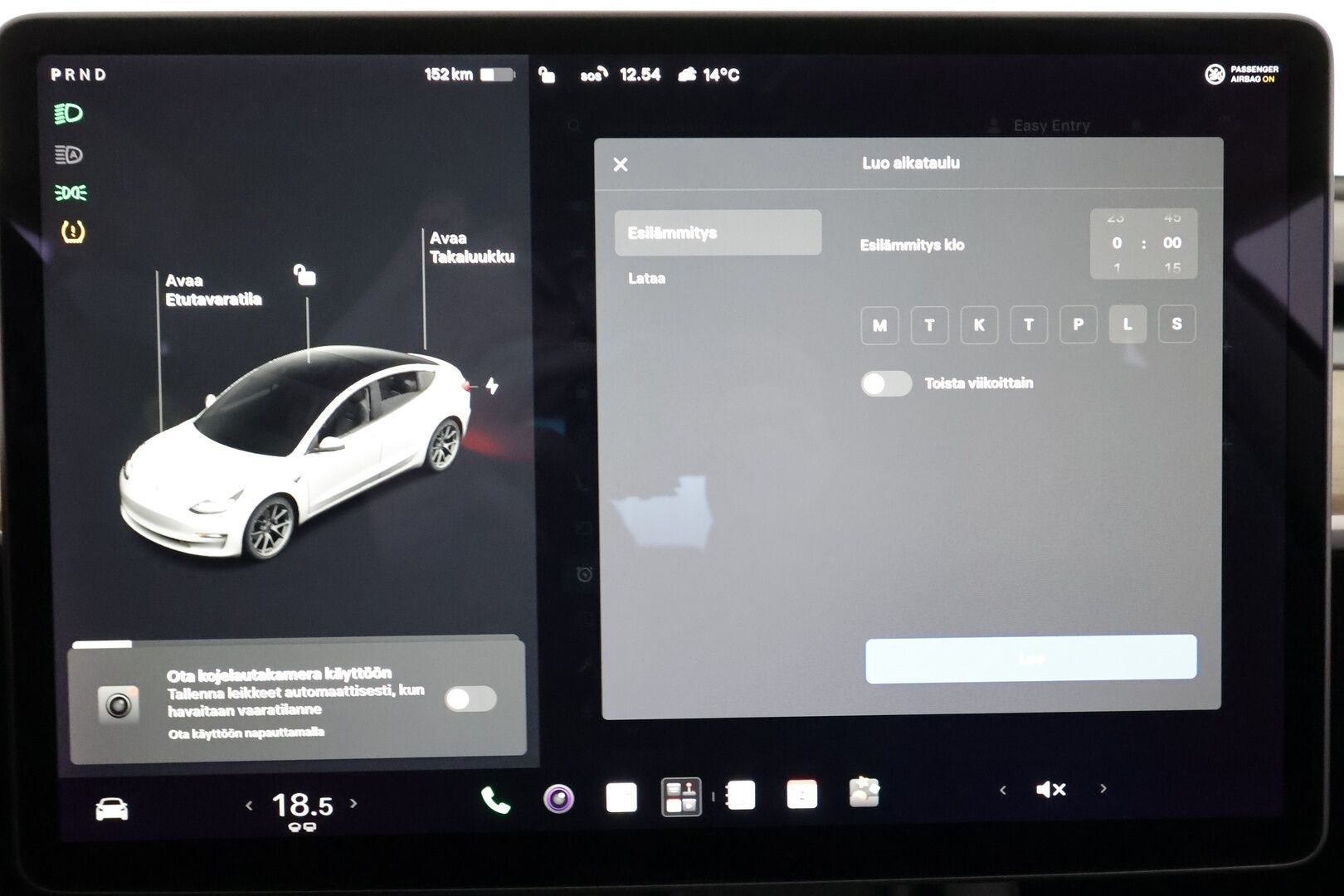 Tesla Model 3 2021 Standard Range Plus - | ILP | ACC | Lasikatto | Matrix-LED | P.Kamera | Muistipenkki | Premium Speakers | Navi | Kaistavahti | Keyless | 2x Latauskaapelit | Kahdet renkaat |