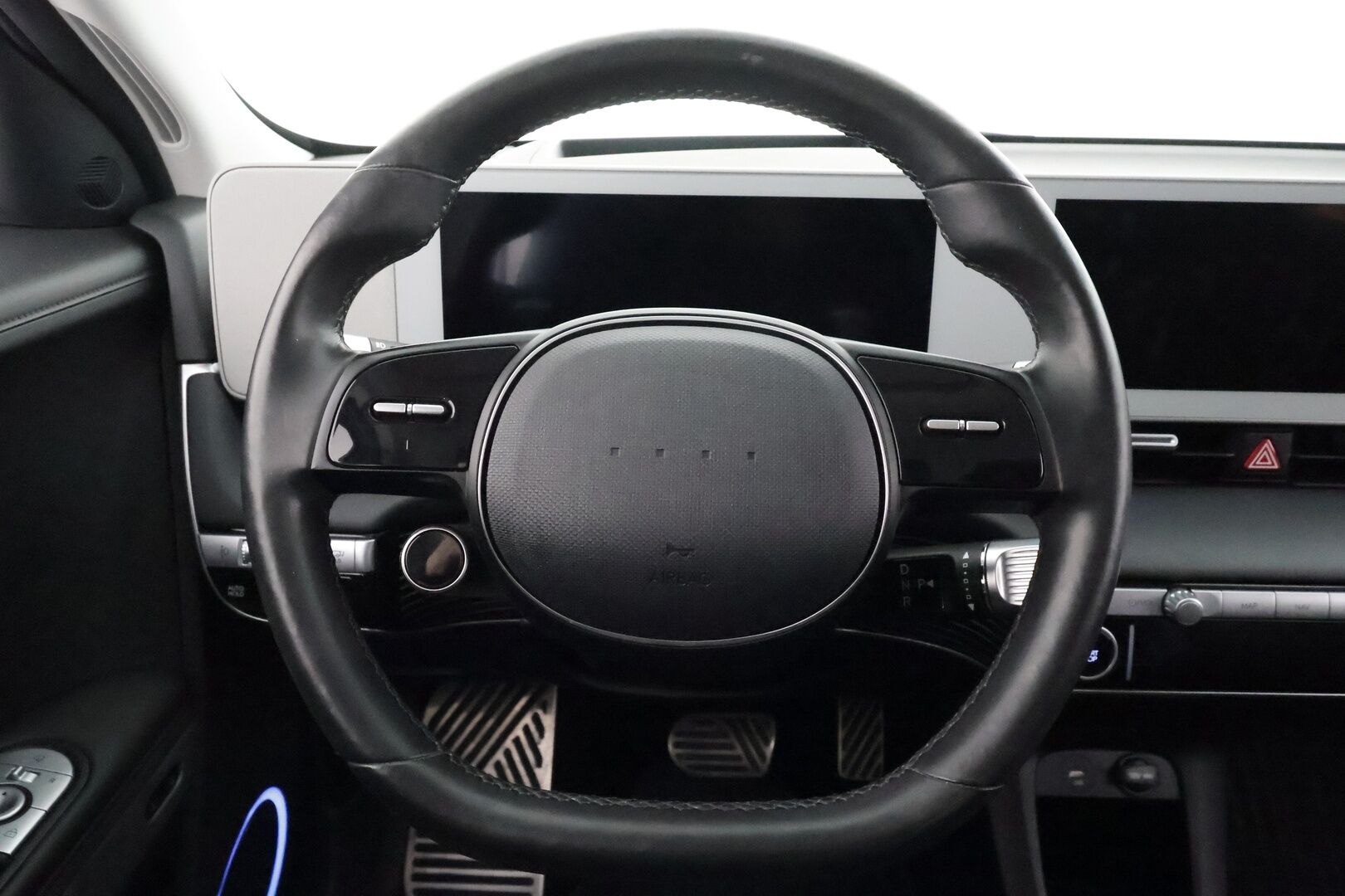 Hyundai IONIQ 5 2021 73 kWh 305 hv AWD Project 45 - | ACC | ILP | Koukku | Solar Roof | HUD | 360° | Ilm. relax nahat | BOSE | Muistipenkki | V2L | HDA | BSM | Keyless | 2x alut | Merkkihuollot | 