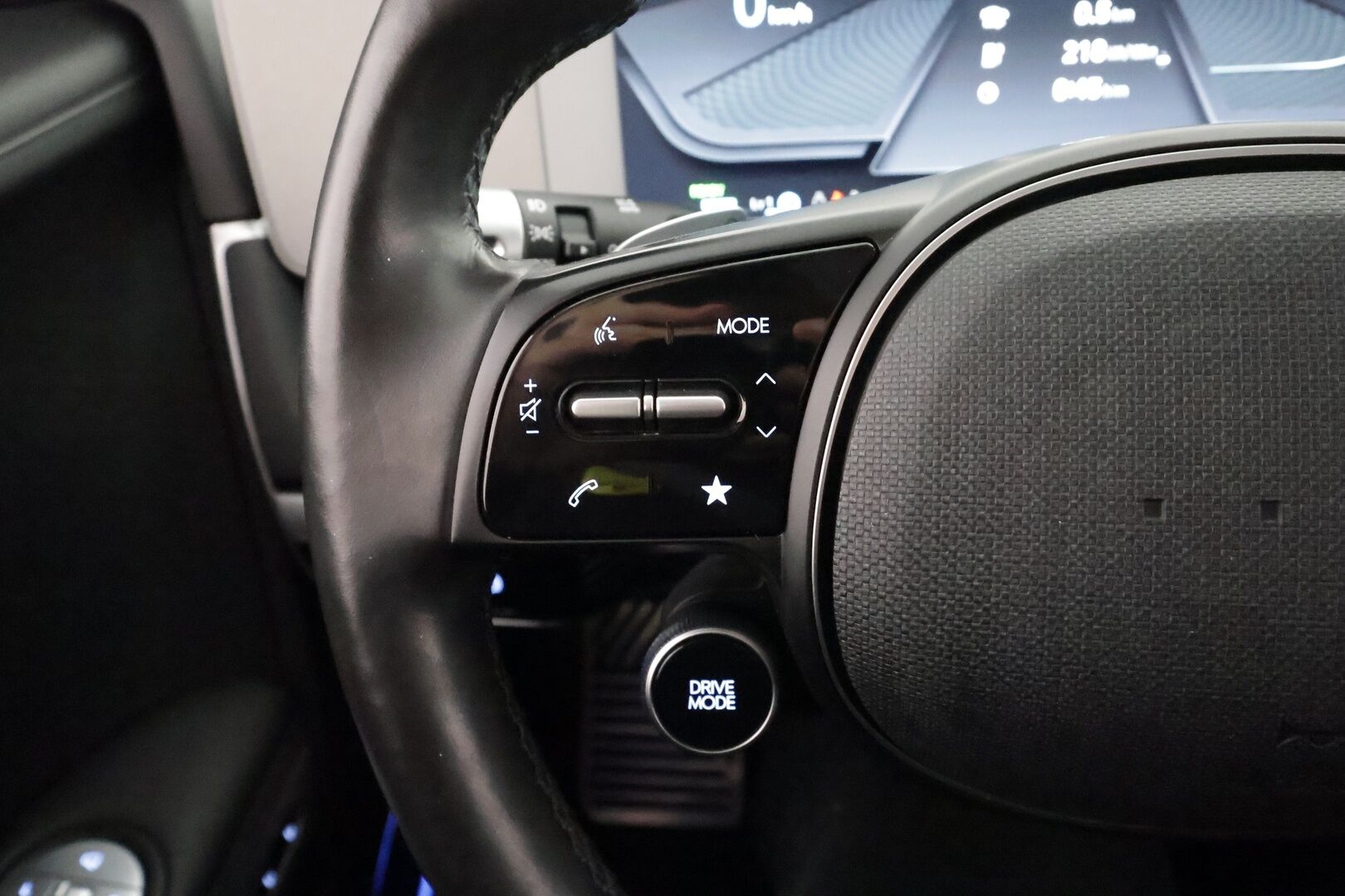 Hyundai IONIQ 5 2021 73 kWh 305 hv AWD Project 45 - | ACC | ILP | Koukku | Solar Roof | HUD | 360° | Ilm. relax nahat | BOSE | Muistipenkki | V2L | HDA | BSM | Keyless | 2x alut | Merkkihuollot | 