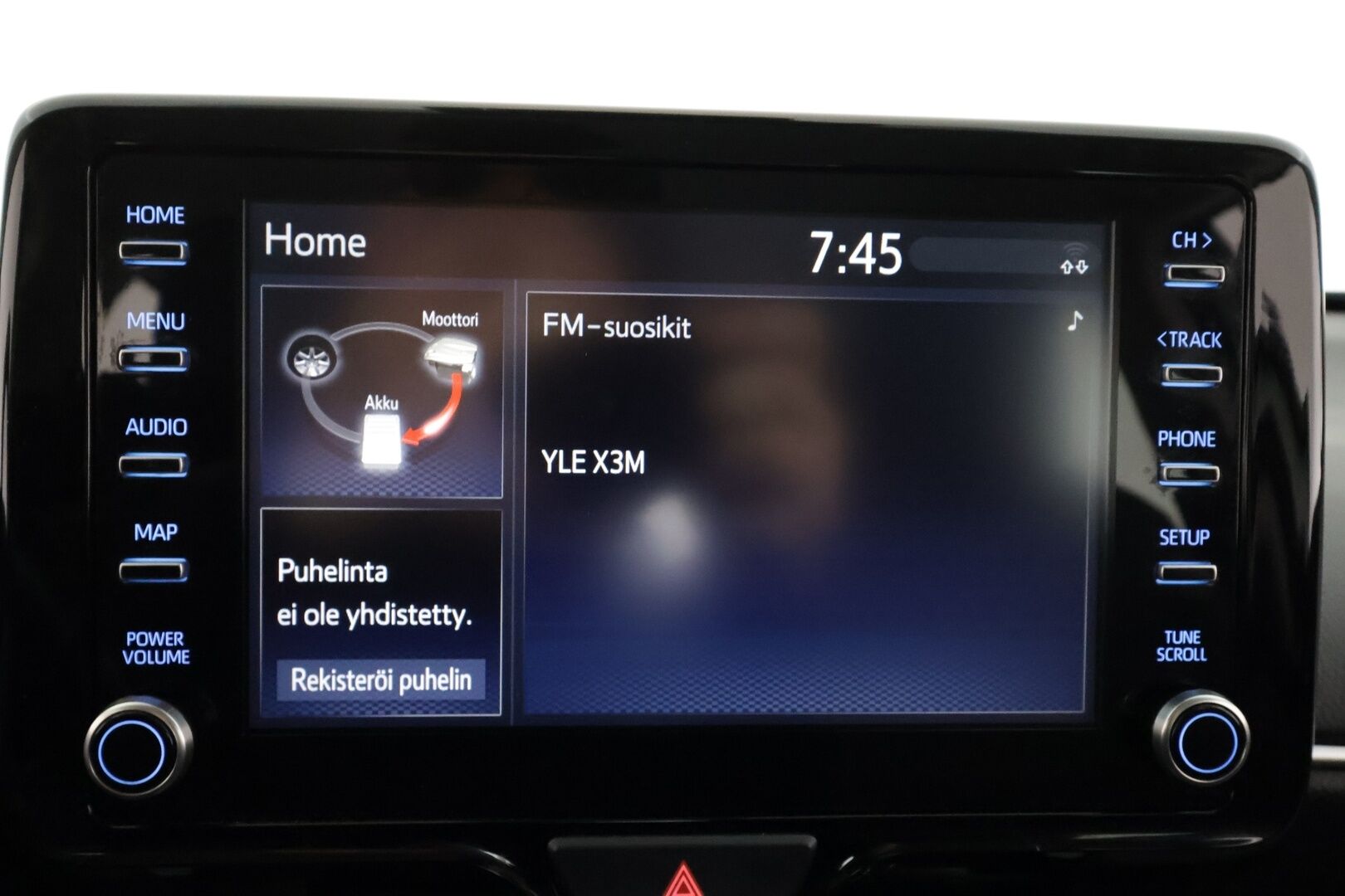 TOYOTA YARIS CROSS 2023 1,5 Hybrid AWD-i Active - | ACC | Lohkolämmitin | P.Kamera | Kaistavahti | Apple&Android | Ratinlämmitys | Kahdet renkaat |