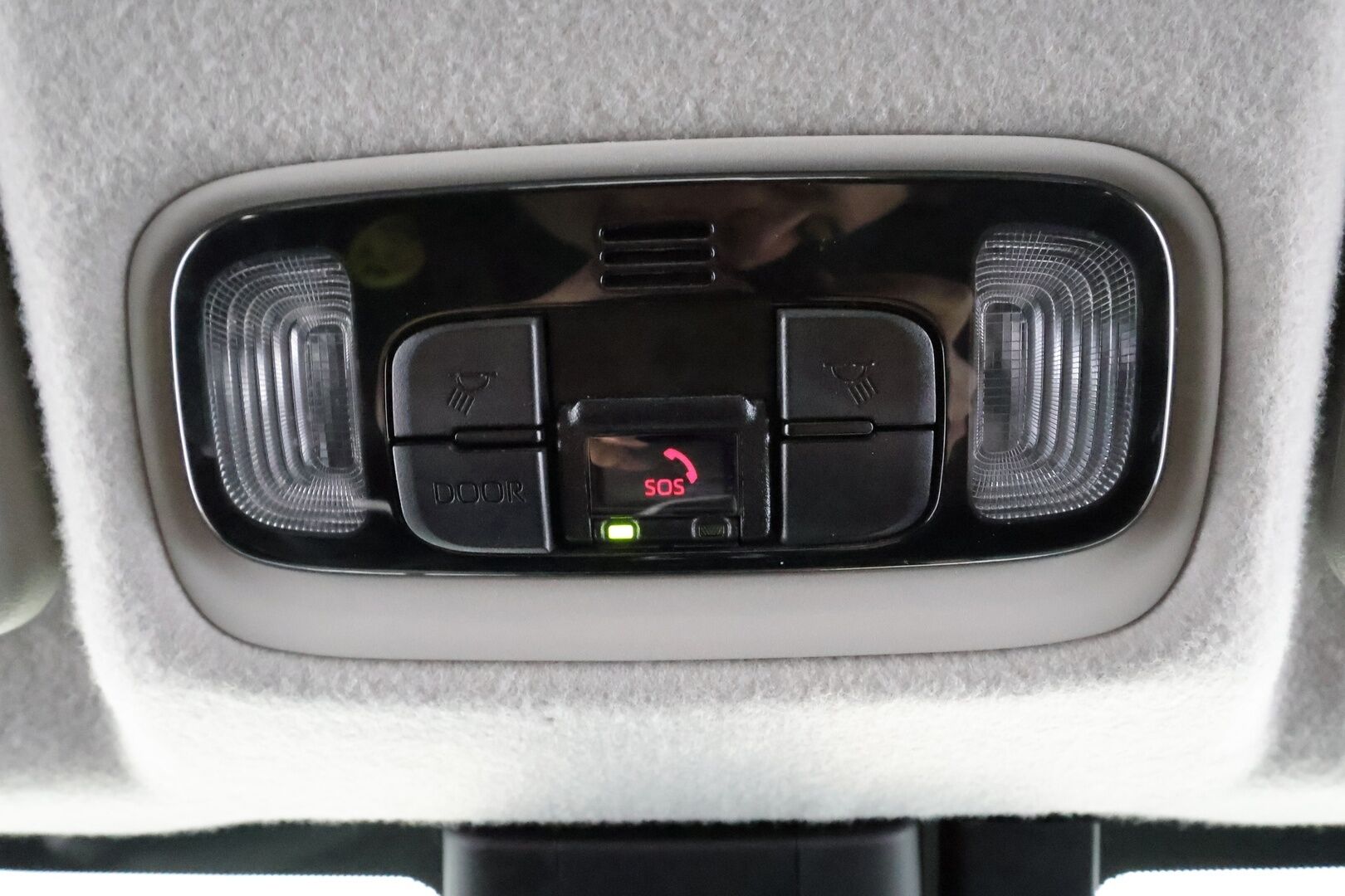 TOYOTA YARIS CROSS 2023 1,5 Hybrid AWD-i Active - | ACC | Lohkolämmitin | P.Kamera | Kaistavahti | Apple&Android | Ratinlämmitys | Kahdet renkaat |