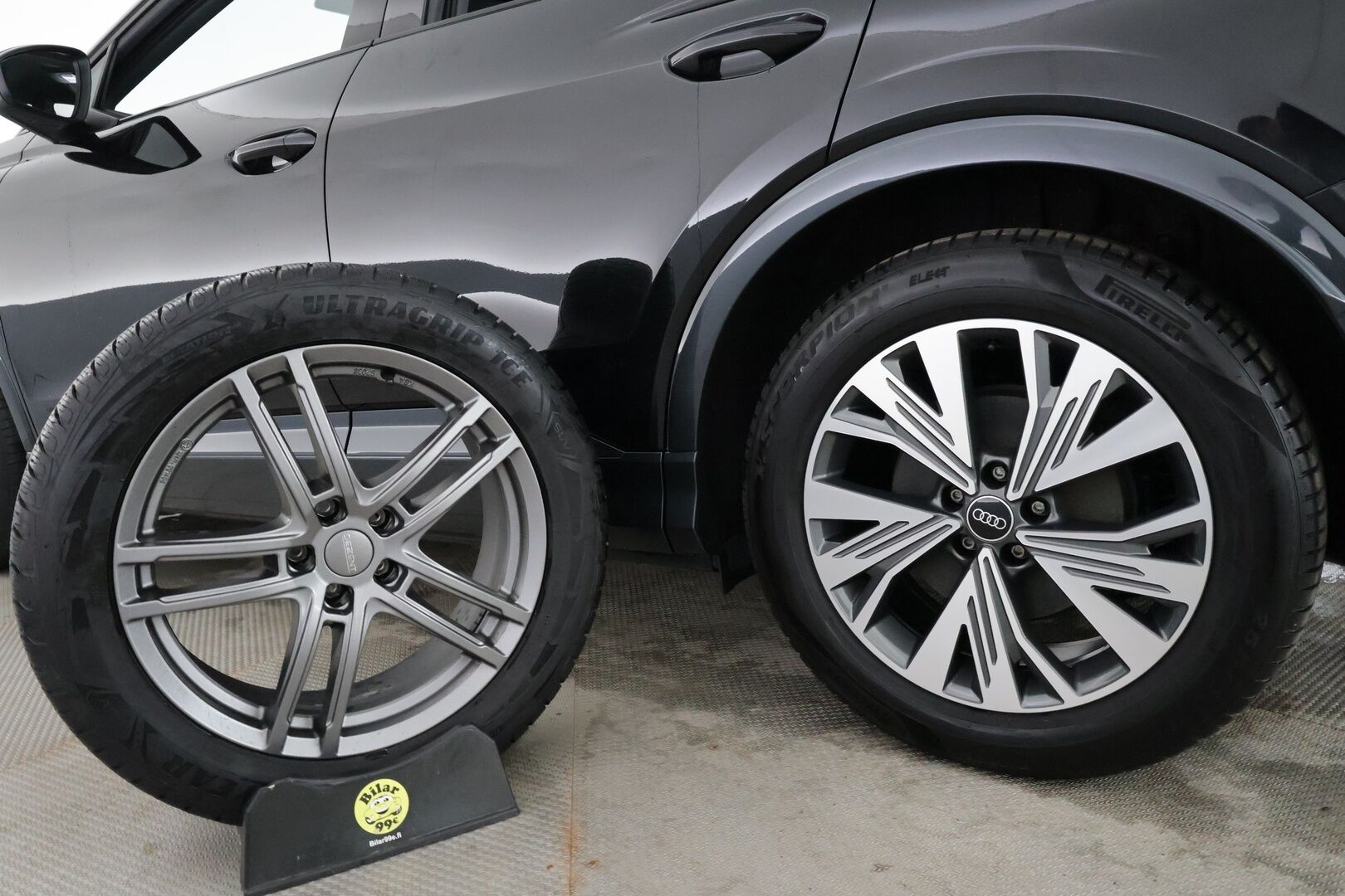AUDI Q4 E-TRON 2024 40 204hv - | ACC | ILP | Koukku | LED | P.tutkat | Sporttipenkit | Digimittaristo | Apple&Android | Kahdet Renkaat |
