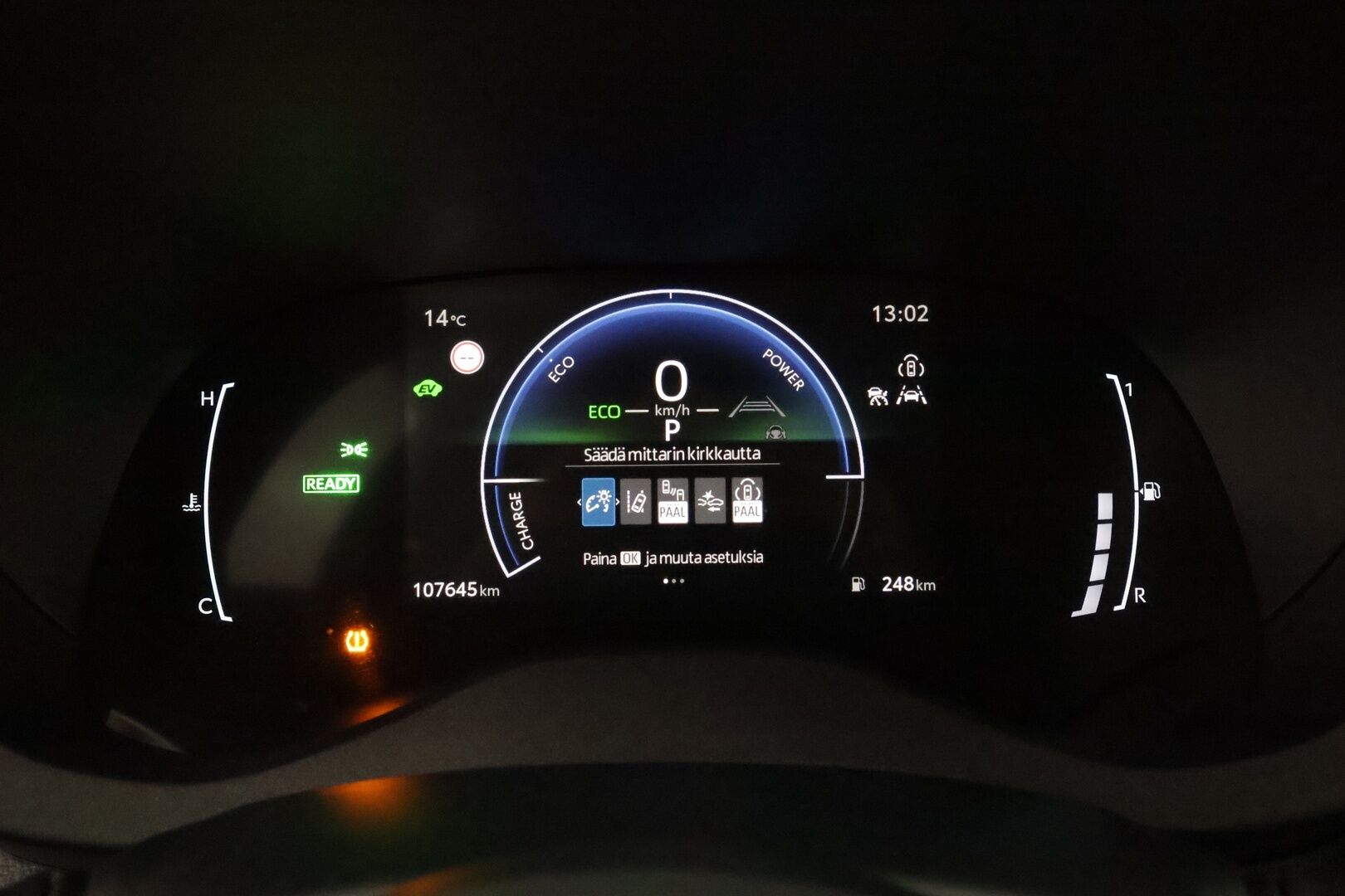 TOYOTA YARIS CROSS 2024 1,5 Hybrid AWD-i Active - | ACC | Facelift | P.kamera ja tutkat | Kaistavahti | PDA | BSM | Lämm. ratti | Apple & Android | Lohko+sisälämmitin | 2x renkaat vanteineen | 