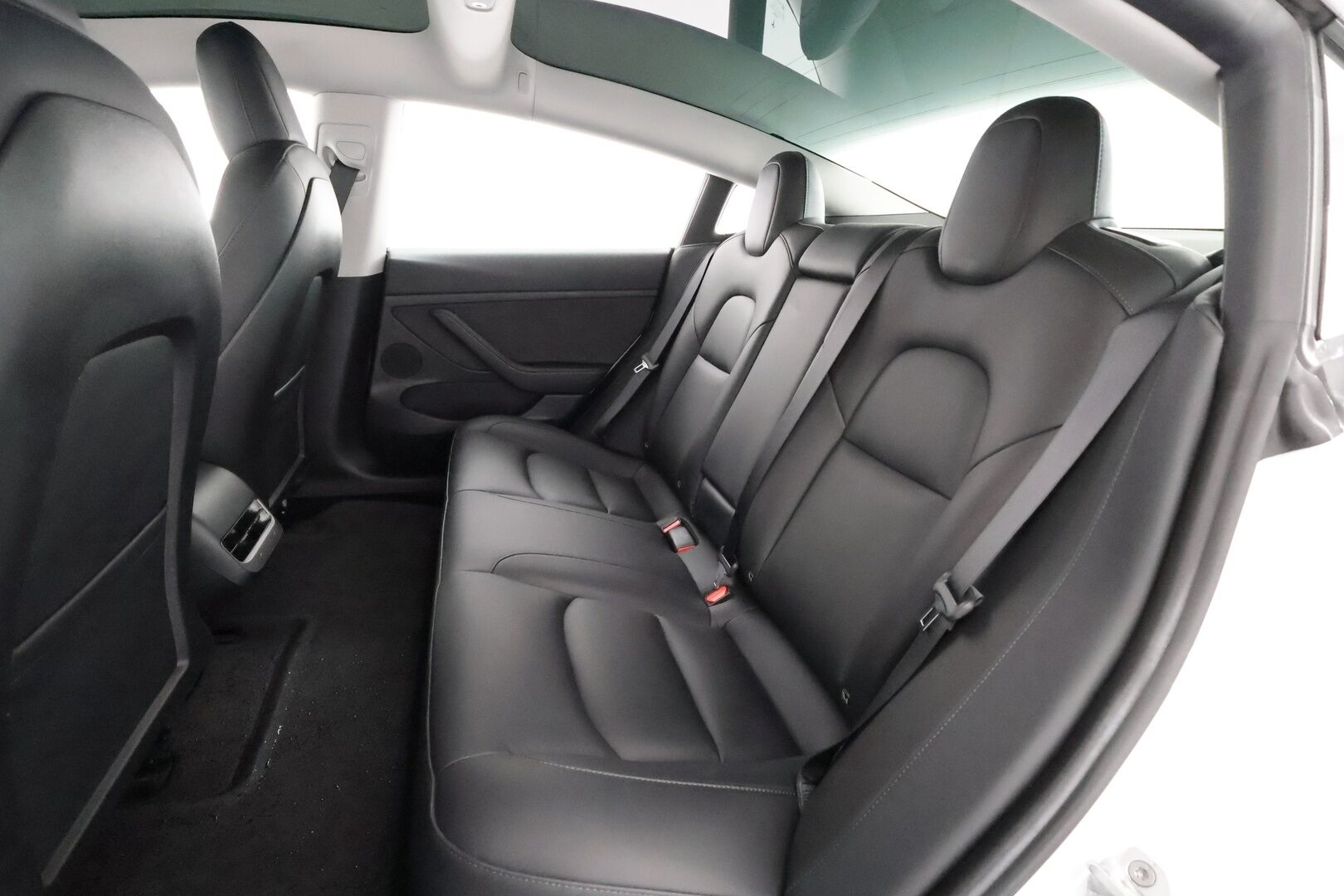 Tesla Model 3 2021 Standard Range Plus - | ACC | ILP | 2x renkaat aluin | Matrix-LED | Lasikatto | Nahkaverhoilu | Muistipenkki | P.kamera ja tutkat | Autosteer | Lämm. ratti | 2x kaapelit | 