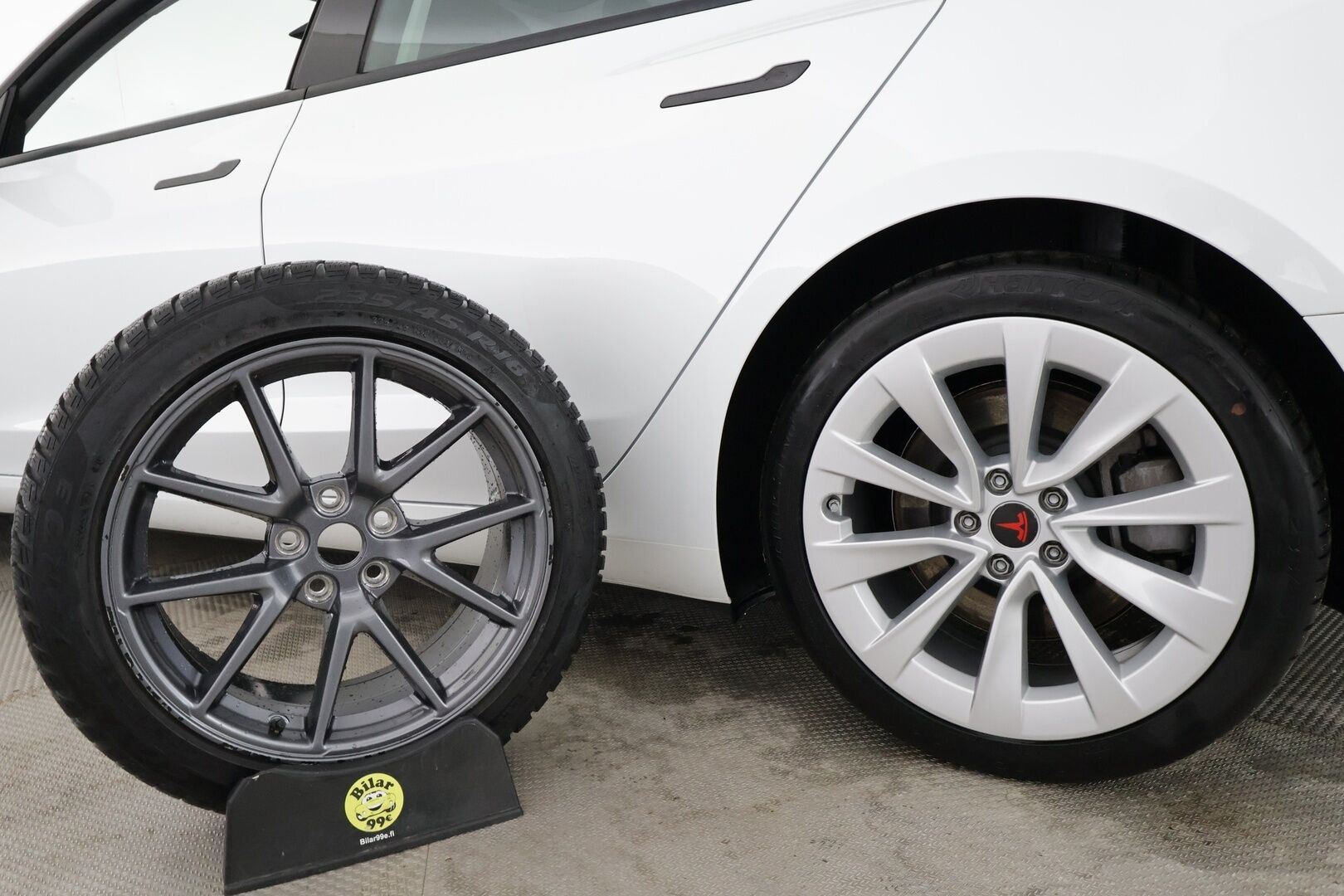 Tesla Model 3 2021 Standard Range Plus - | ACC | ILP | 2x renkaat aluin | Matrix-LED | Lasikatto | Nahkaverhoilu | Muistipenkki | P.kamera ja tutkat | Autosteer | Lämm. ratti | 2x kaapelit | 