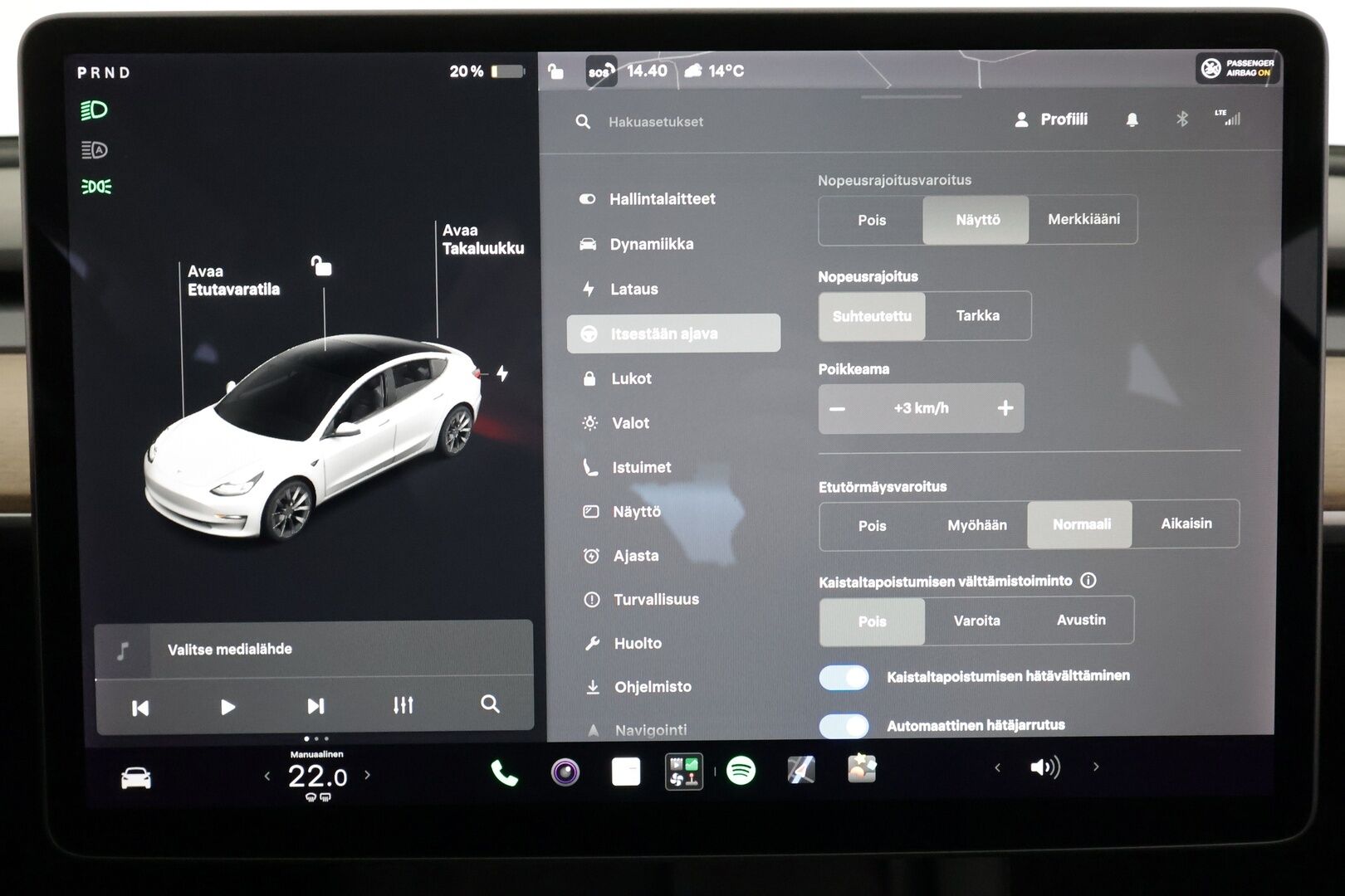 Tesla Model 3 2021 Standard Range Plus - | ACC | ILP | 2x renkaat aluin | Matrix-LED | Lasikatto | Nahkaverhoilu | Muistipenkki | P.kamera ja tutkat | Autosteer | Lämm. ratti | 2x kaapelit | 