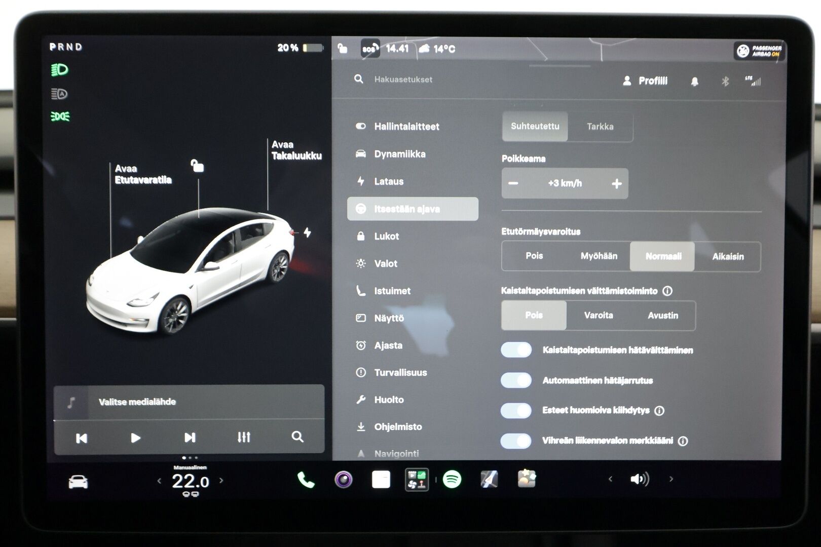 Tesla Model 3 2021 Standard Range Plus - | ACC | ILP | 2x renkaat aluin | Matrix-LED | Lasikatto | Nahkaverhoilu | Muistipenkki | P.kamera ja tutkat | Autosteer | Lämm. ratti | 2x kaapelit | 