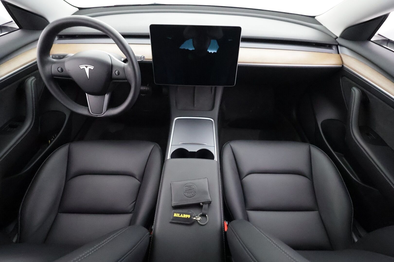 Tesla Model 3 2021 Standard Range Plus - | ACC | ILP | 2x renkaat aluin | Matrix-LED | Lasikatto | Nahkaverhoilu | Muistipenkki | P.kamera ja tutkat | Autosteer | Lämm. ratti | 2x kaapelit | 