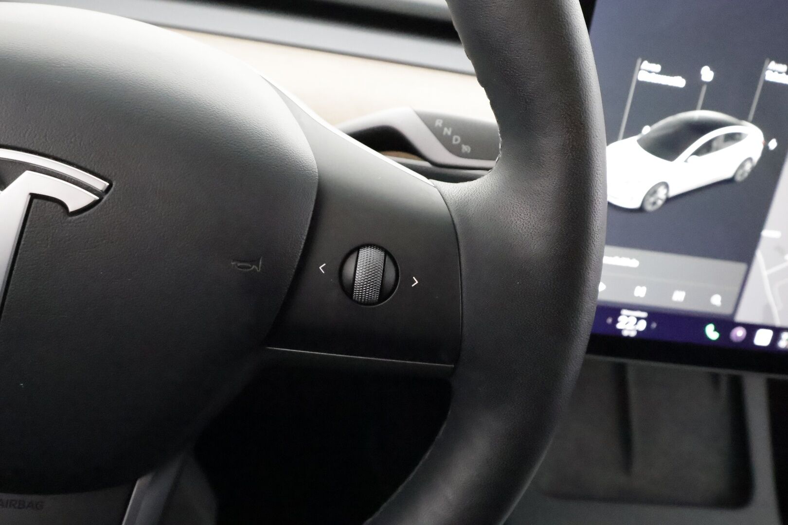 Tesla Model 3 2021 Standard Range Plus - | ACC | ILP | 2x renkaat aluin | Matrix-LED | Lasikatto | Nahkaverhoilu | Muistipenkki | P.kamera ja tutkat | Autosteer | Lämm. ratti | 2x kaapelit | 