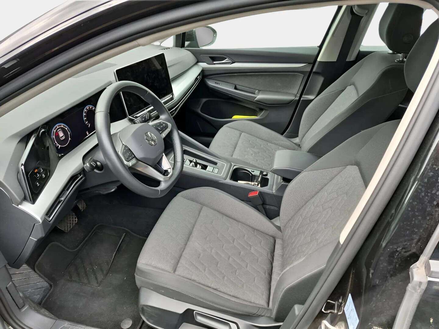 VOLKSWAGEN GOLF 2024 Life 1.5 TSI 85kW DSG - | ACC | LED | P.Kamera | Ratinlämmitys | Apple&Android | Merkkihuollettu |